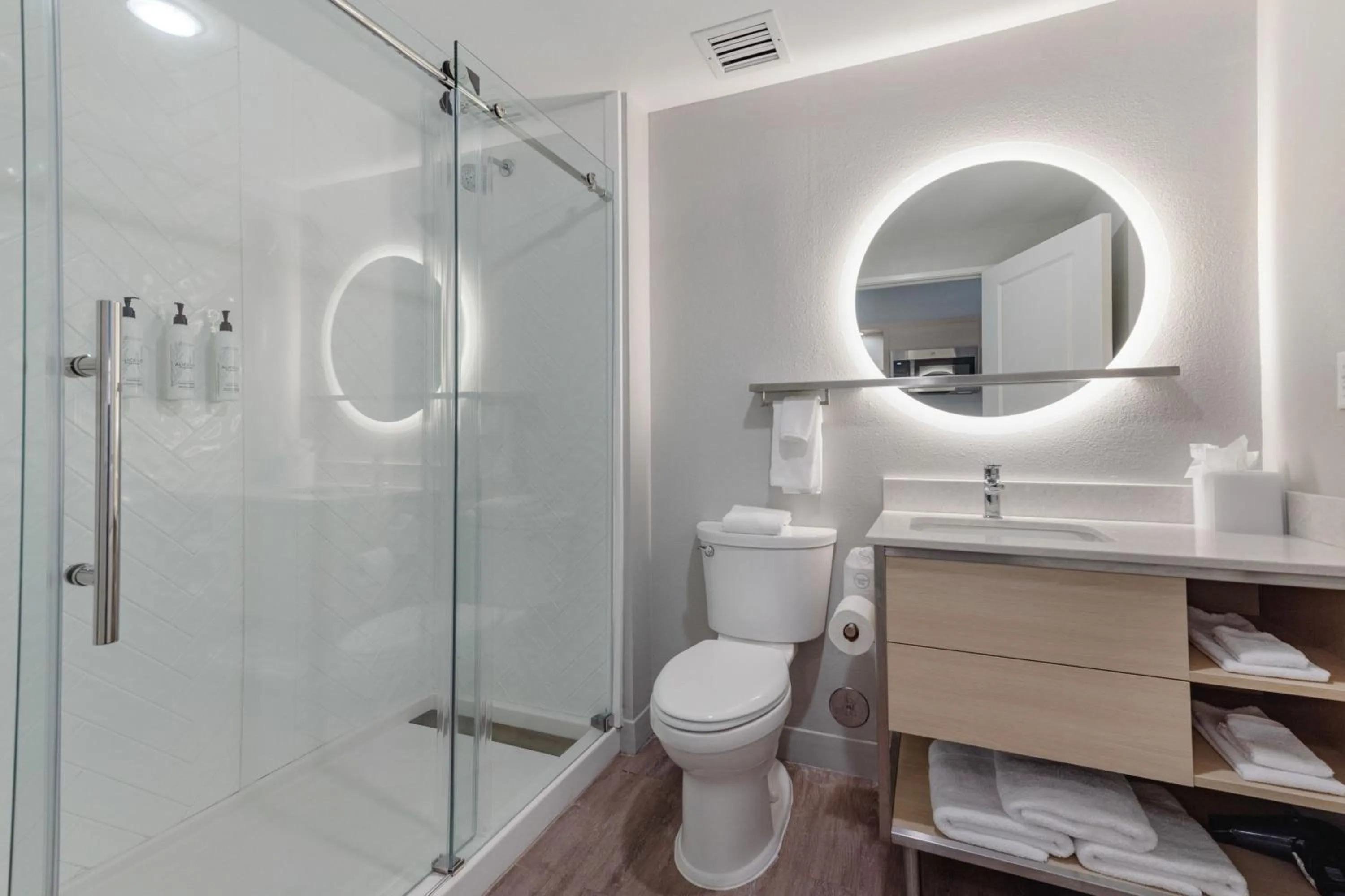 Bathroom in TownePlace Suites by Marriott Pueblo Downtown