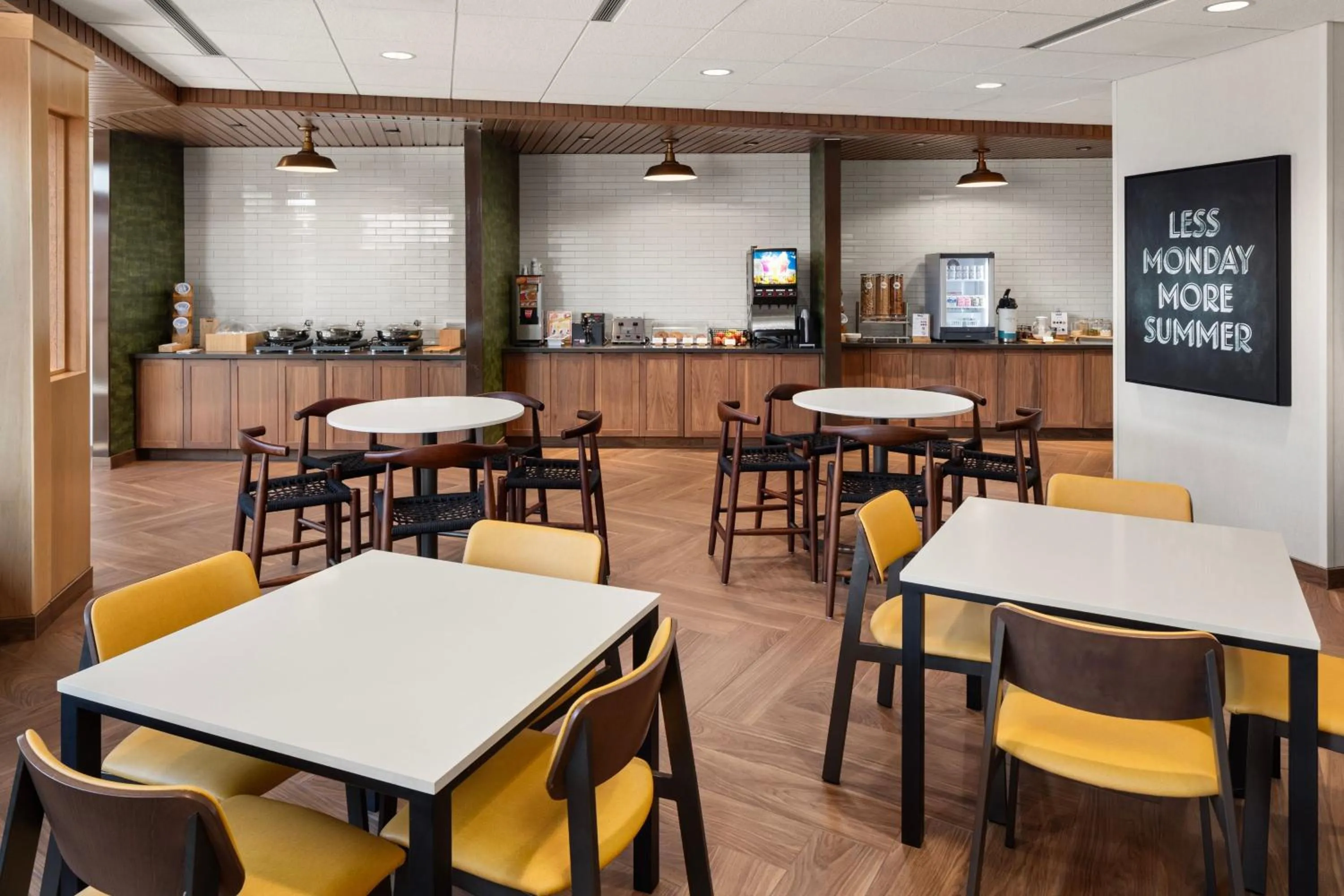 Breakfast in Fairfield by Marriott Inn & Suites Yankton