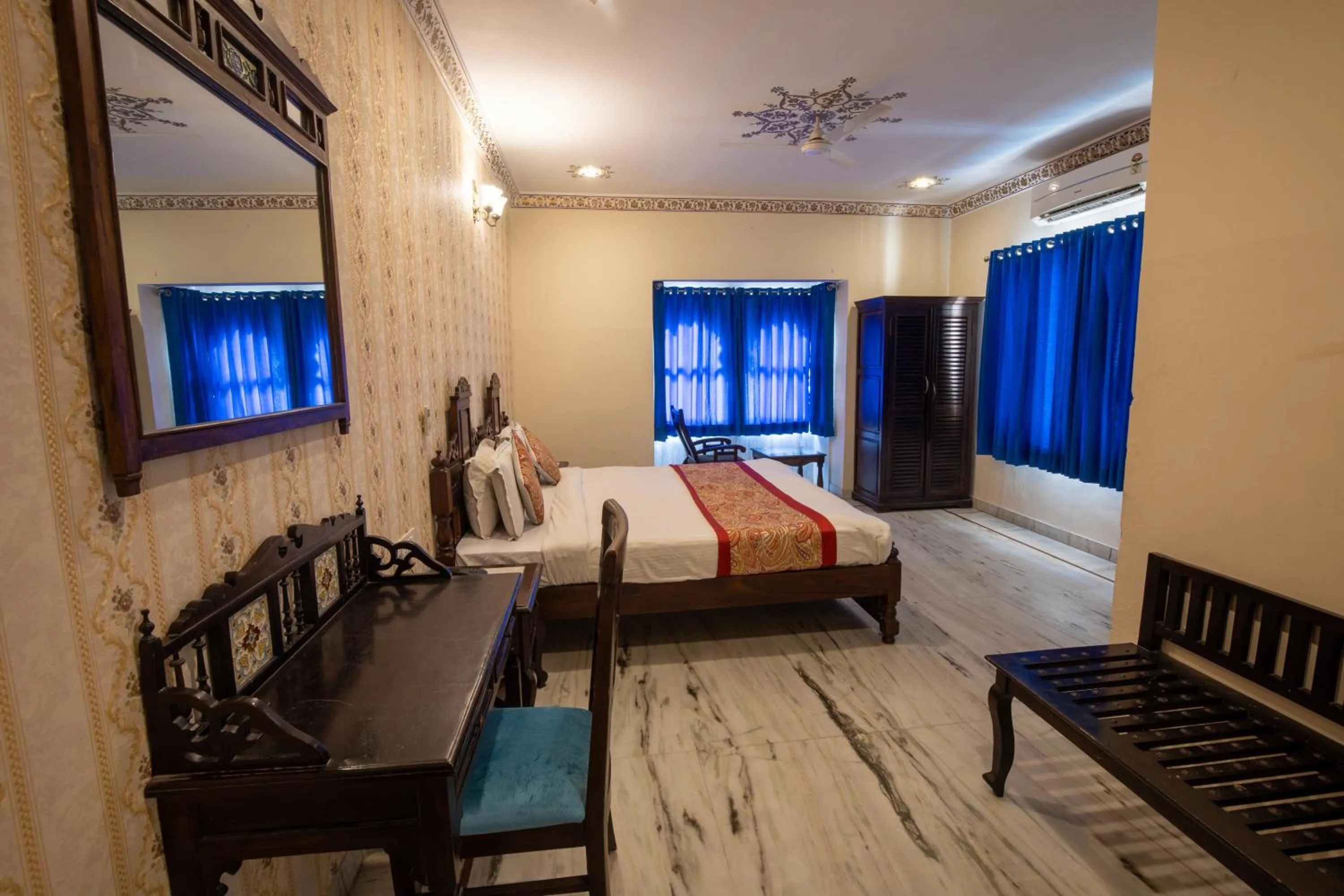 Photo of the whole room in Hotel Royal Pratap Niwas