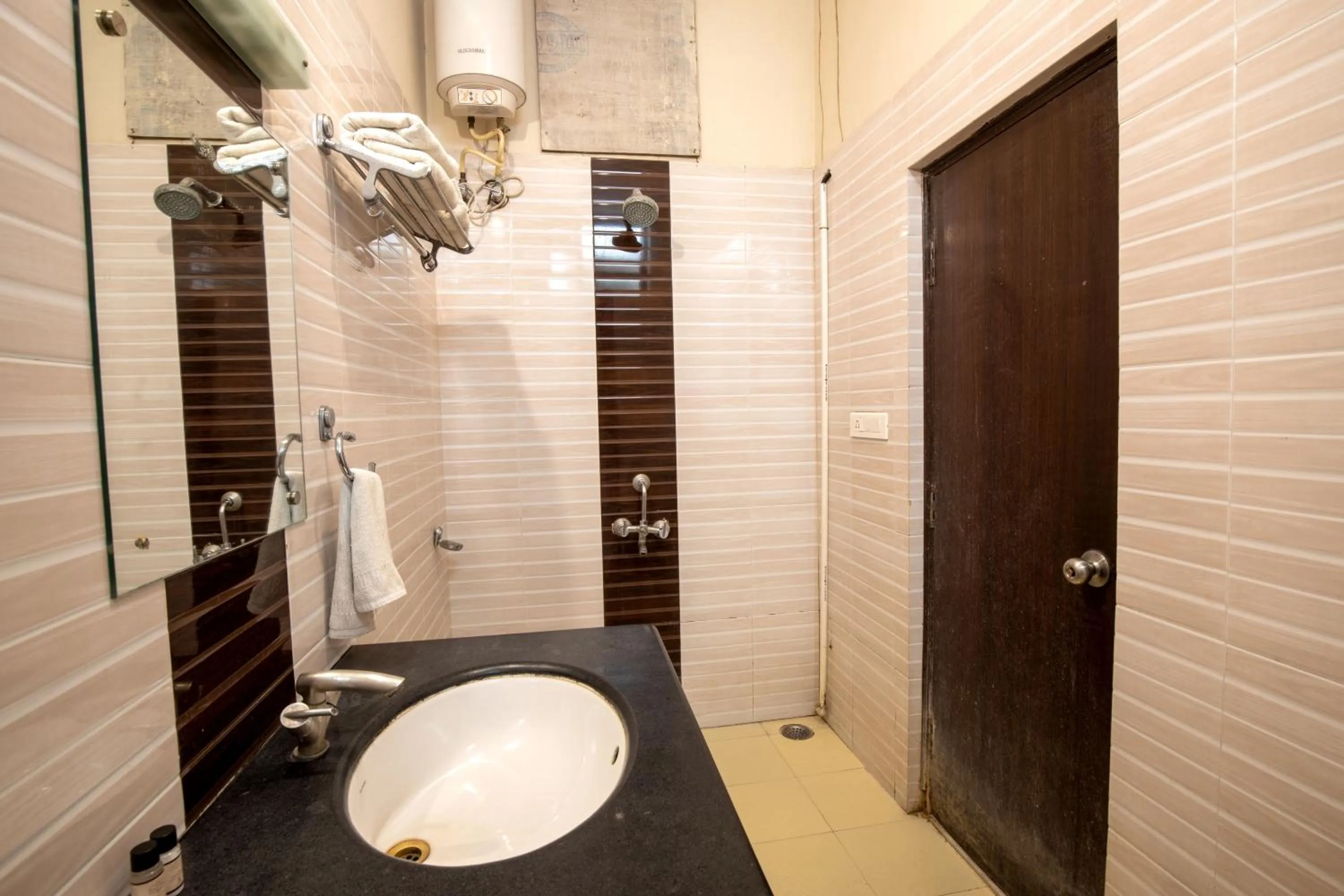Bathroom in Hotel Royal Pratap Niwas