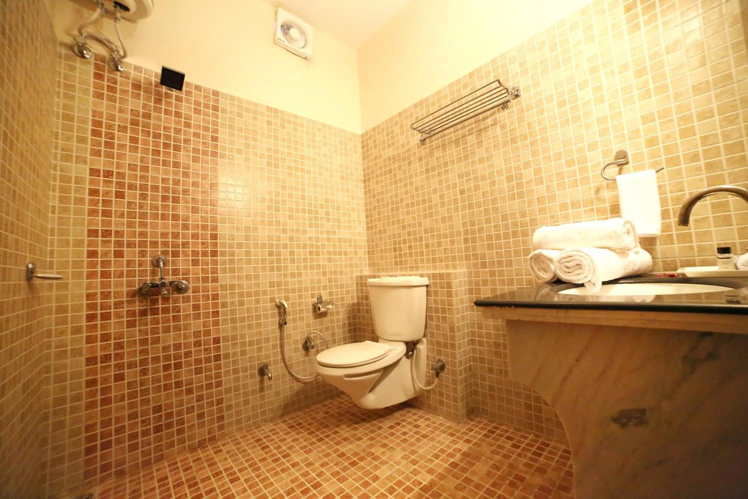 Bathroom in Hotel Royal Pratap Niwas