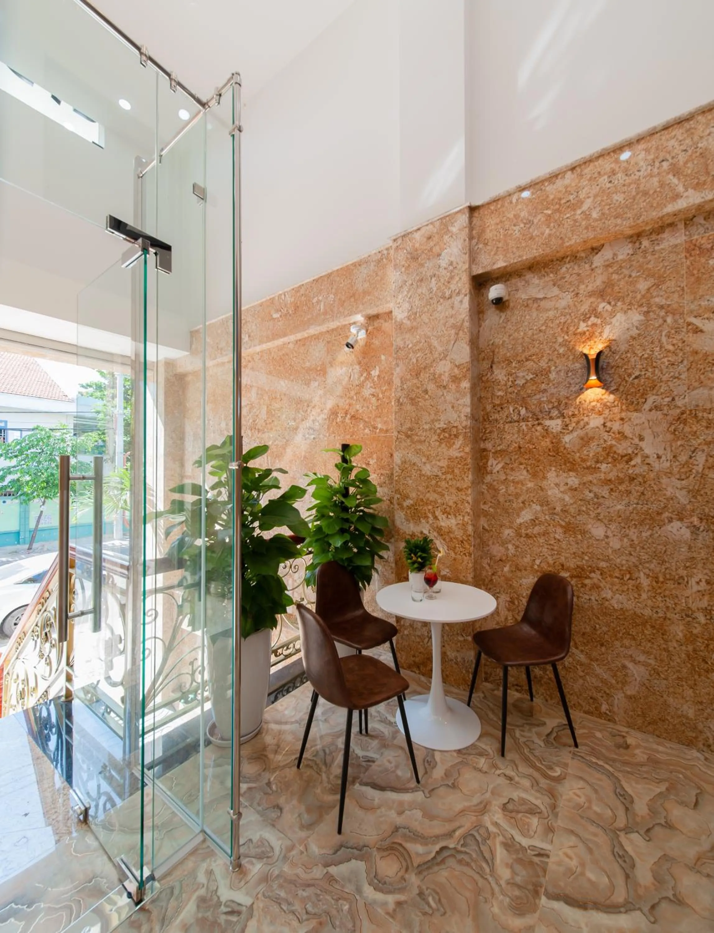 Patio in Uy Dương Hotel & Apartment - Nha Trang