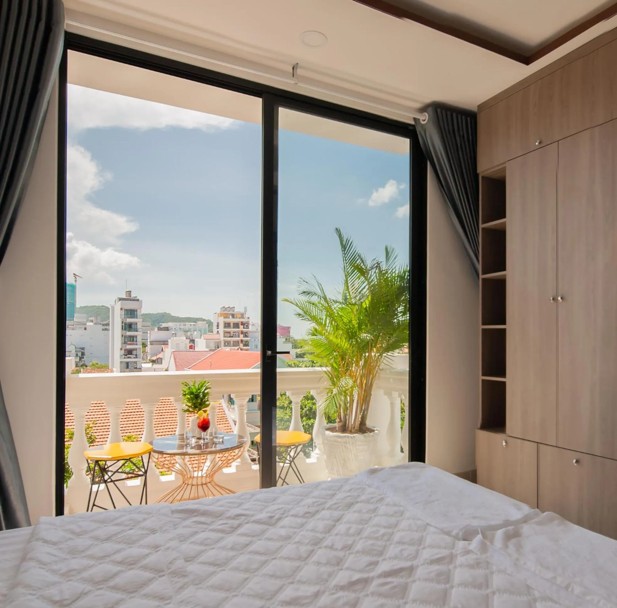 Bed in Uy Dương Hotel & Apartment - Nha Trang