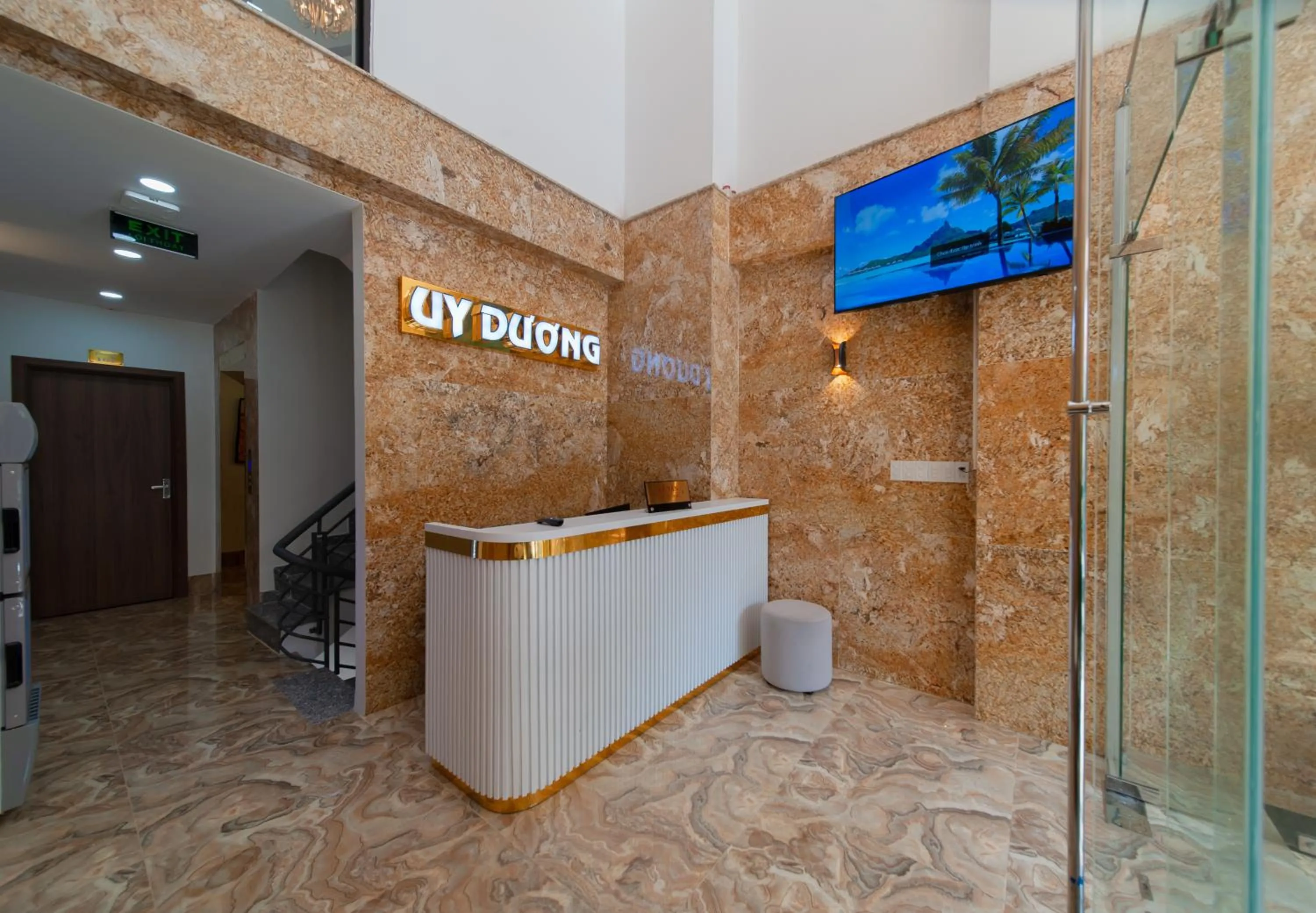 TV and multimedia in Uy Dương Hotel & Apartment - Nha Trang