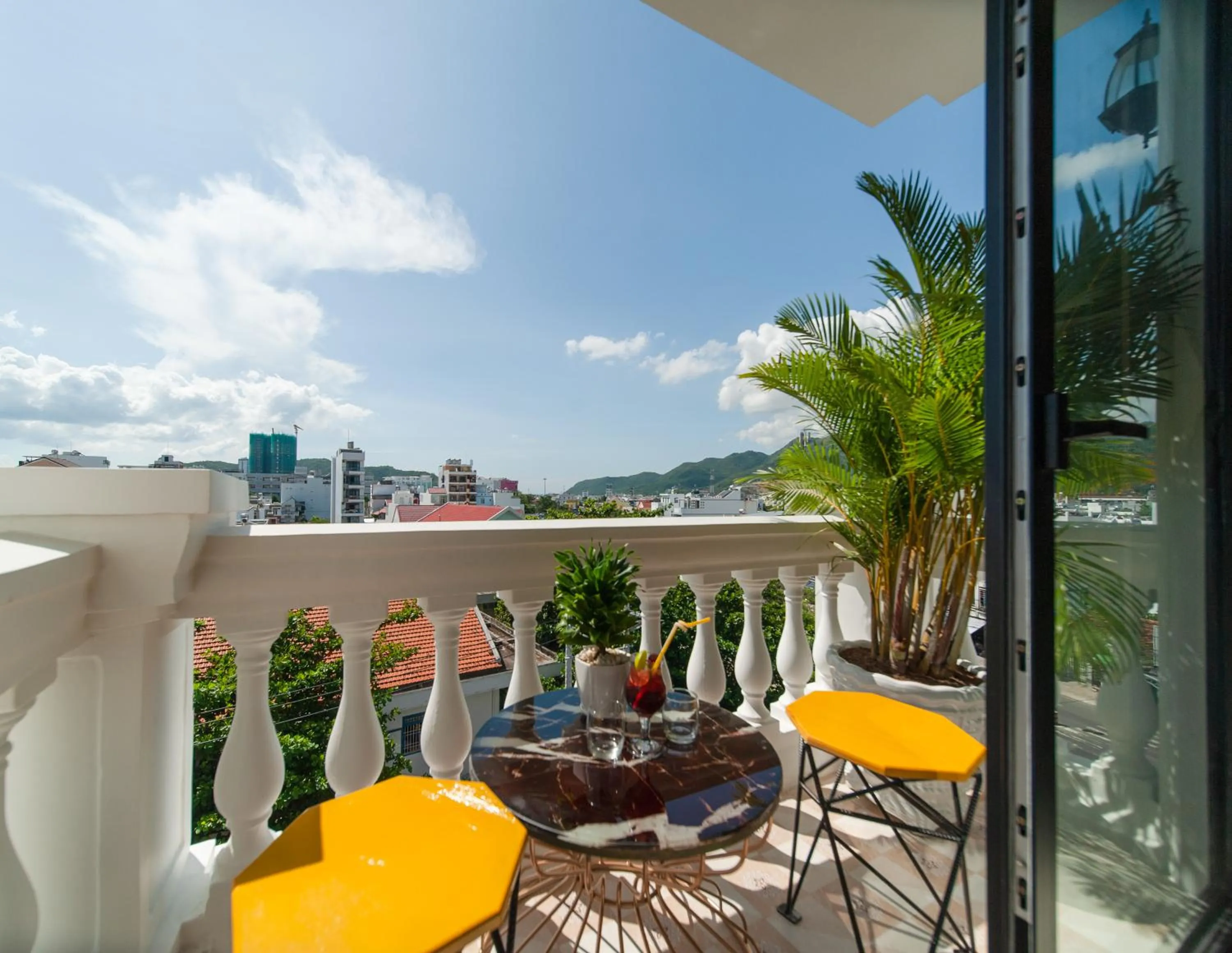 Patio in Uy Dương Hotel & Apartment - Nha Trang