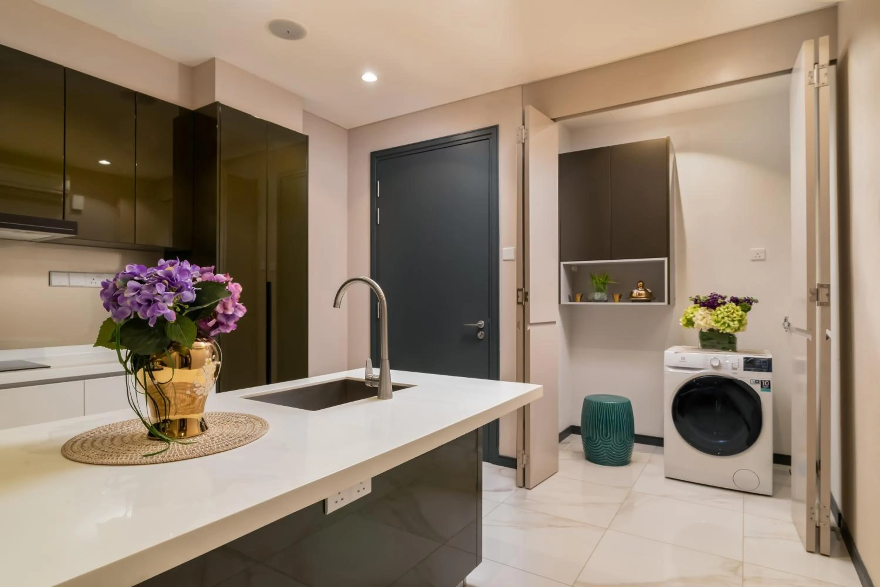 washing machine in 8 Kia Peng Residences by Times 8