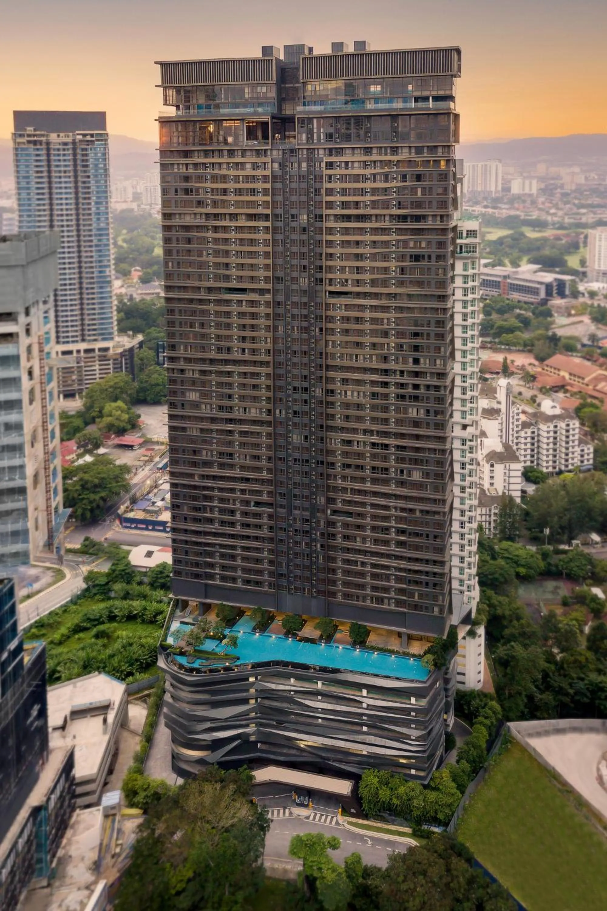 Property building in 8 Kia Peng Residences by Times 8