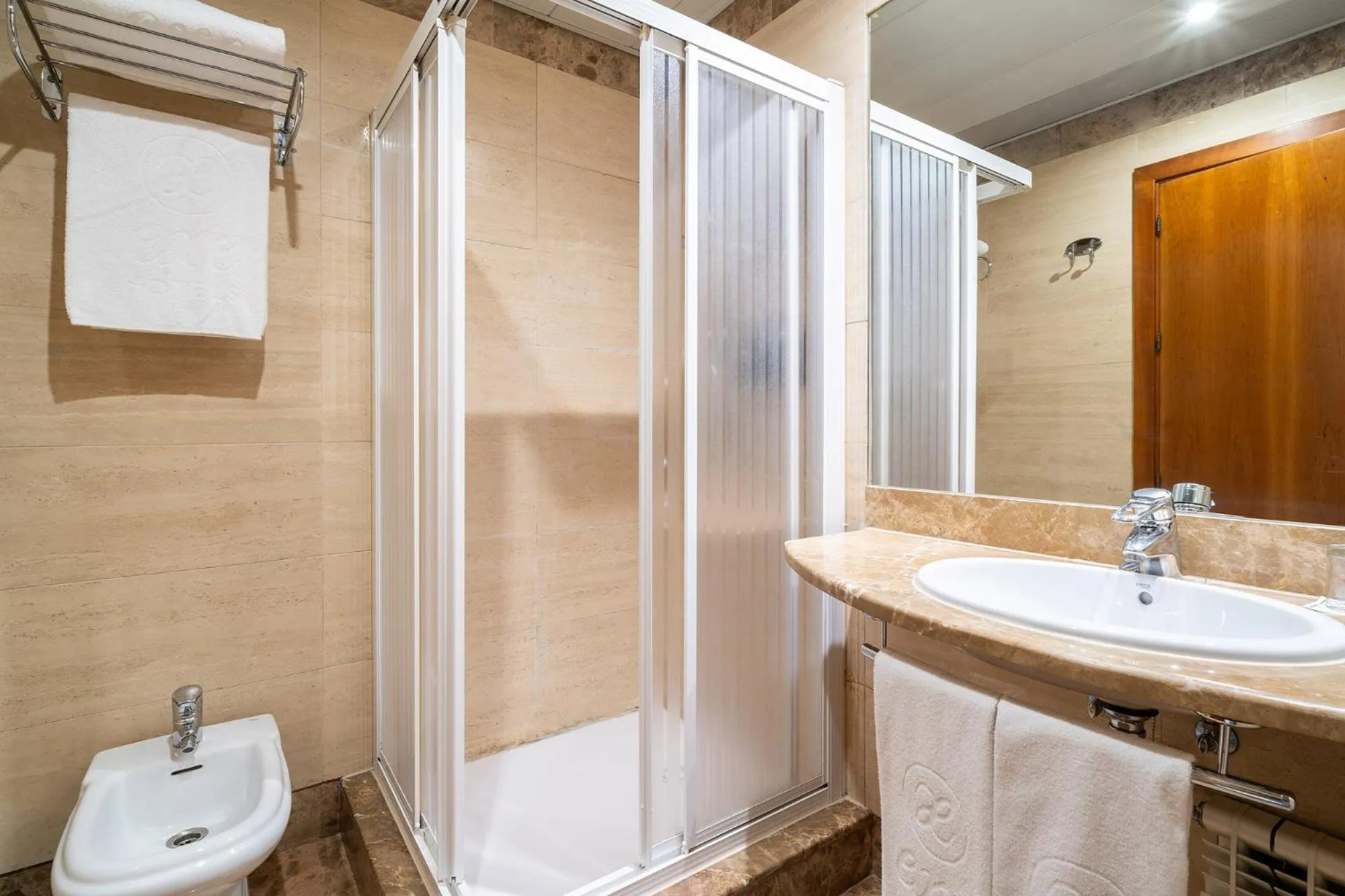 Bathroom in Exe Pozuelo