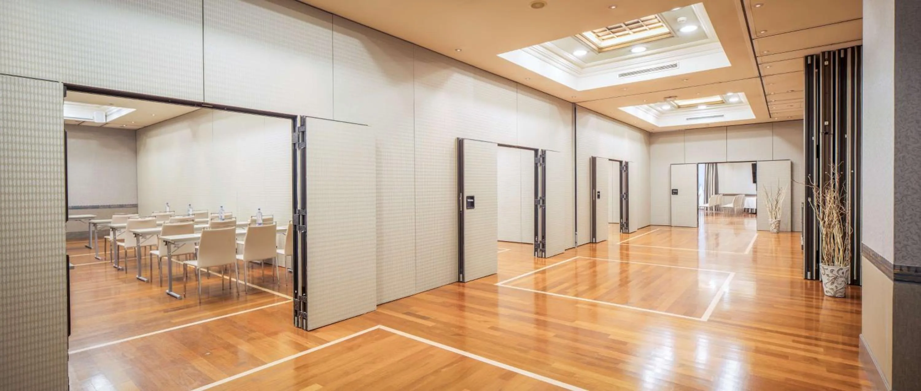 Meeting/conference room in NH Collection Vigo