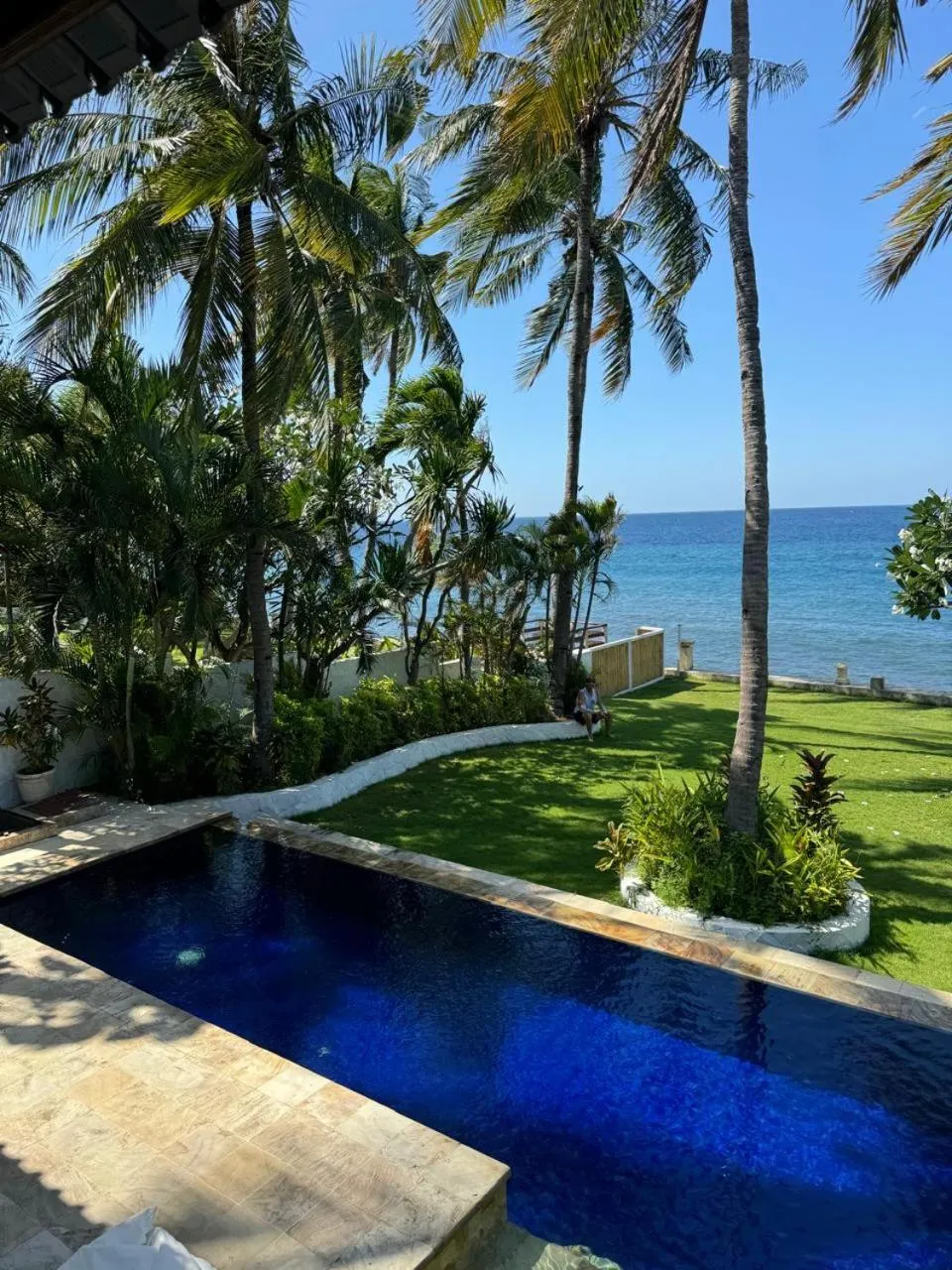 Pool view in Kanna Seafront Estate Tulamben