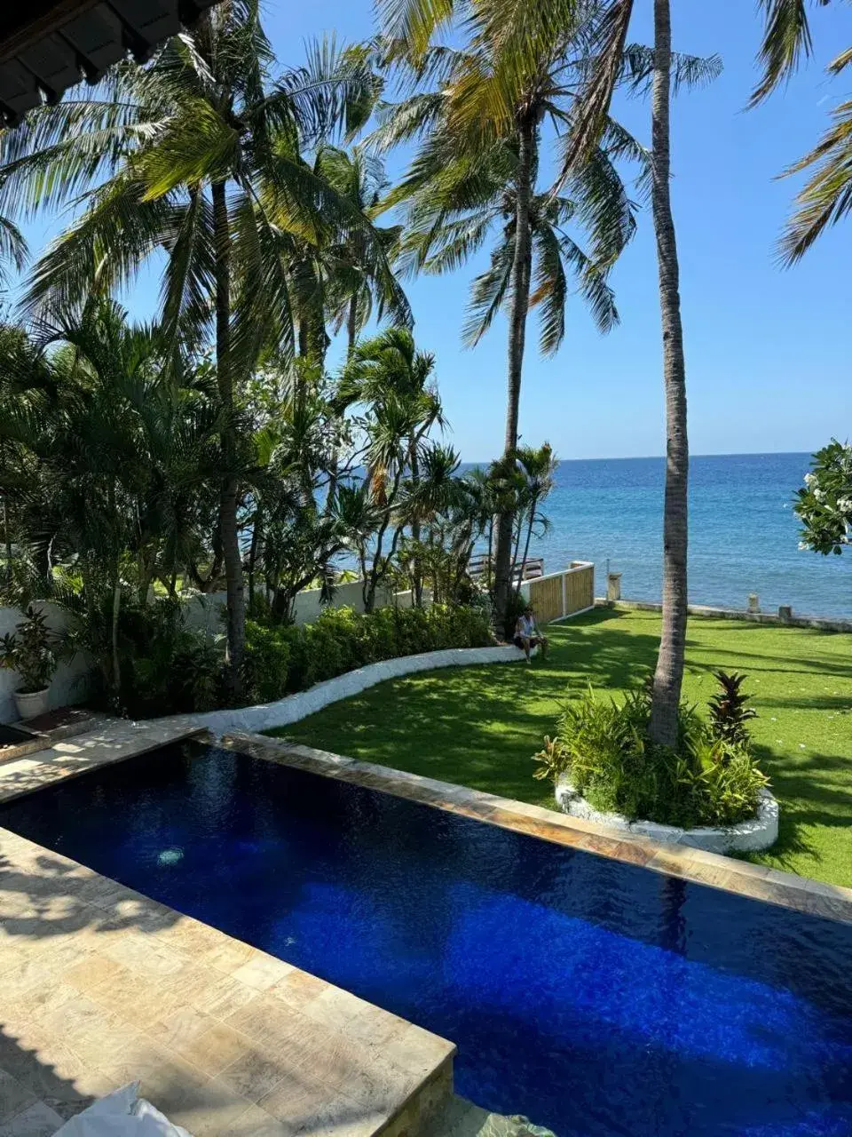 Three-Bedroom Villa in Kanna Seafront Estate Tulamben Three-Bedroom Villa in Kanna Seafront Estate Tulamben