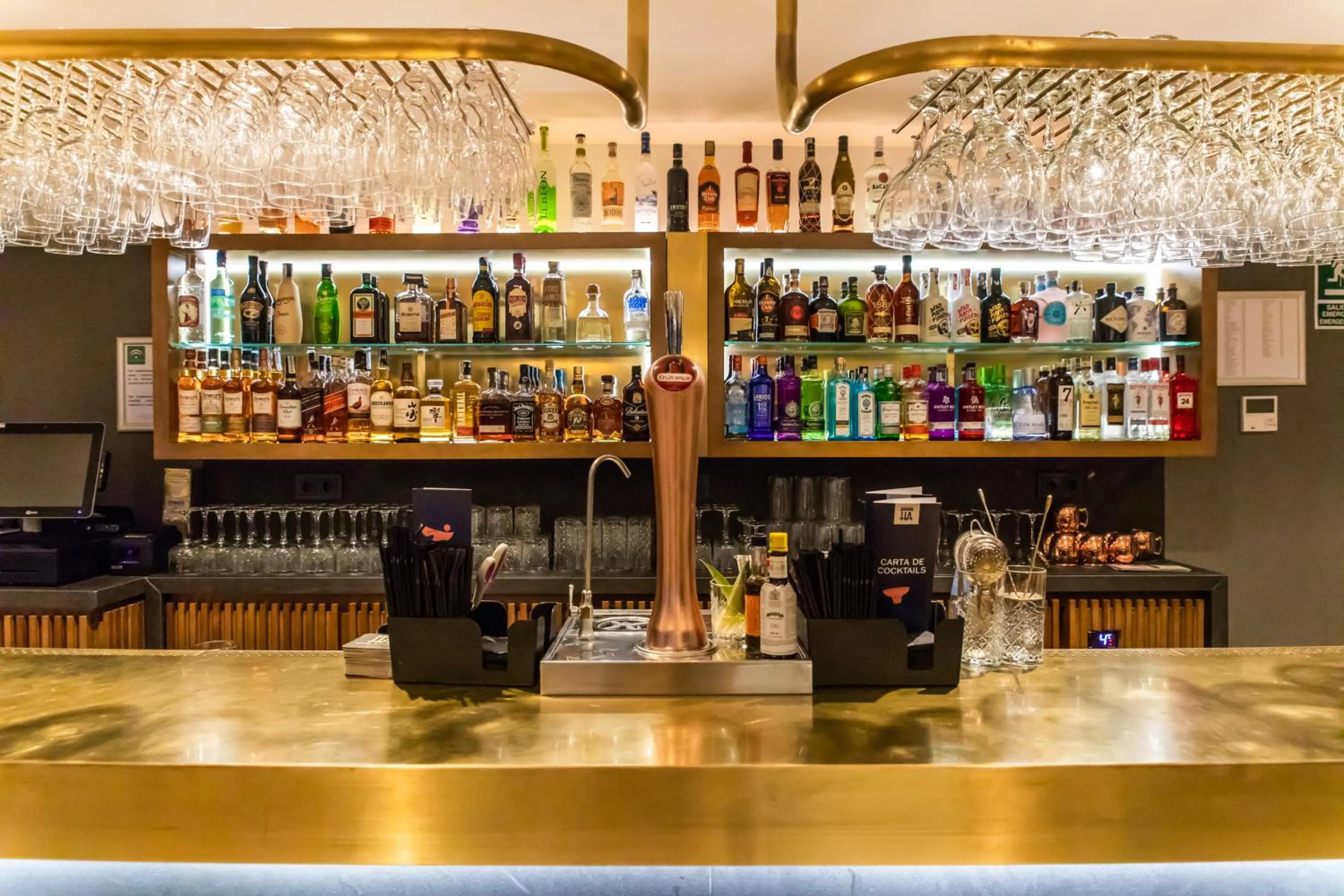 Restaurant/places to eat in Hotel Alcázar