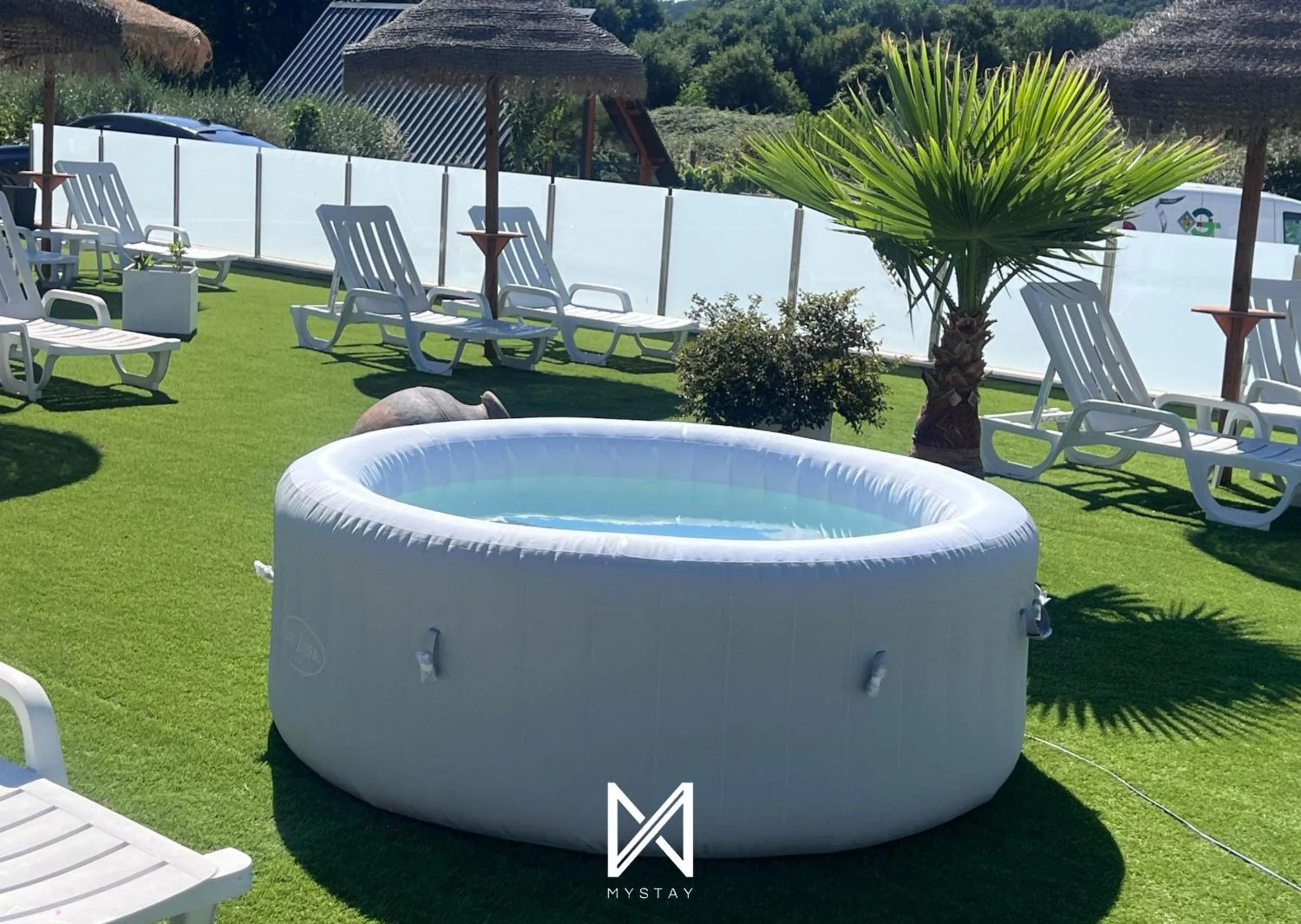 Hot Tub in Hotel Lena Village