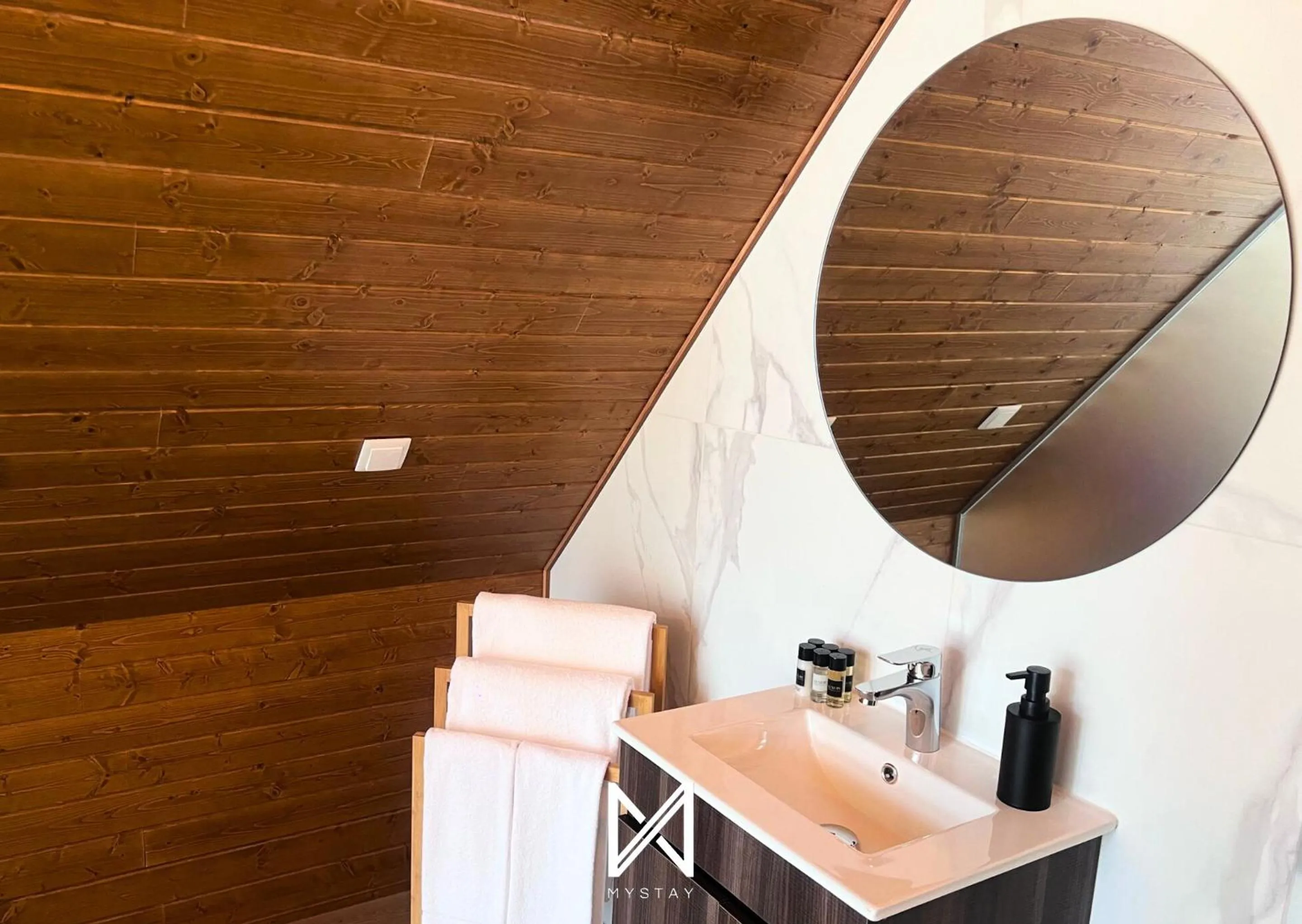 Bathroom in Hotel Lena Village