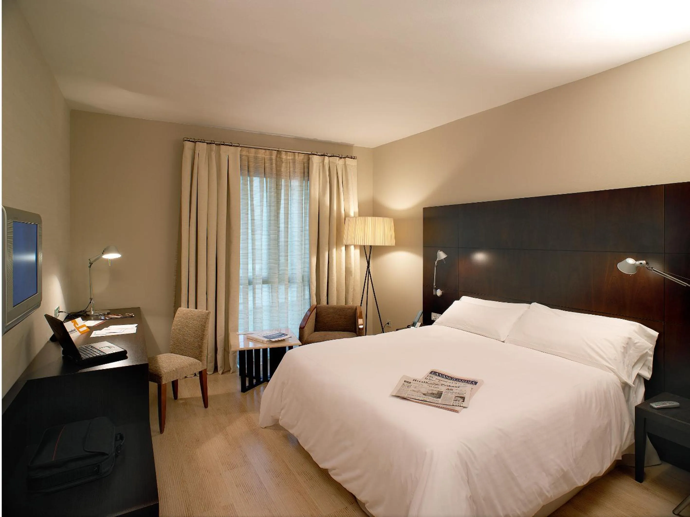 Bed in Alexandra Barcelona Hotel, Curio Collection by Hilton