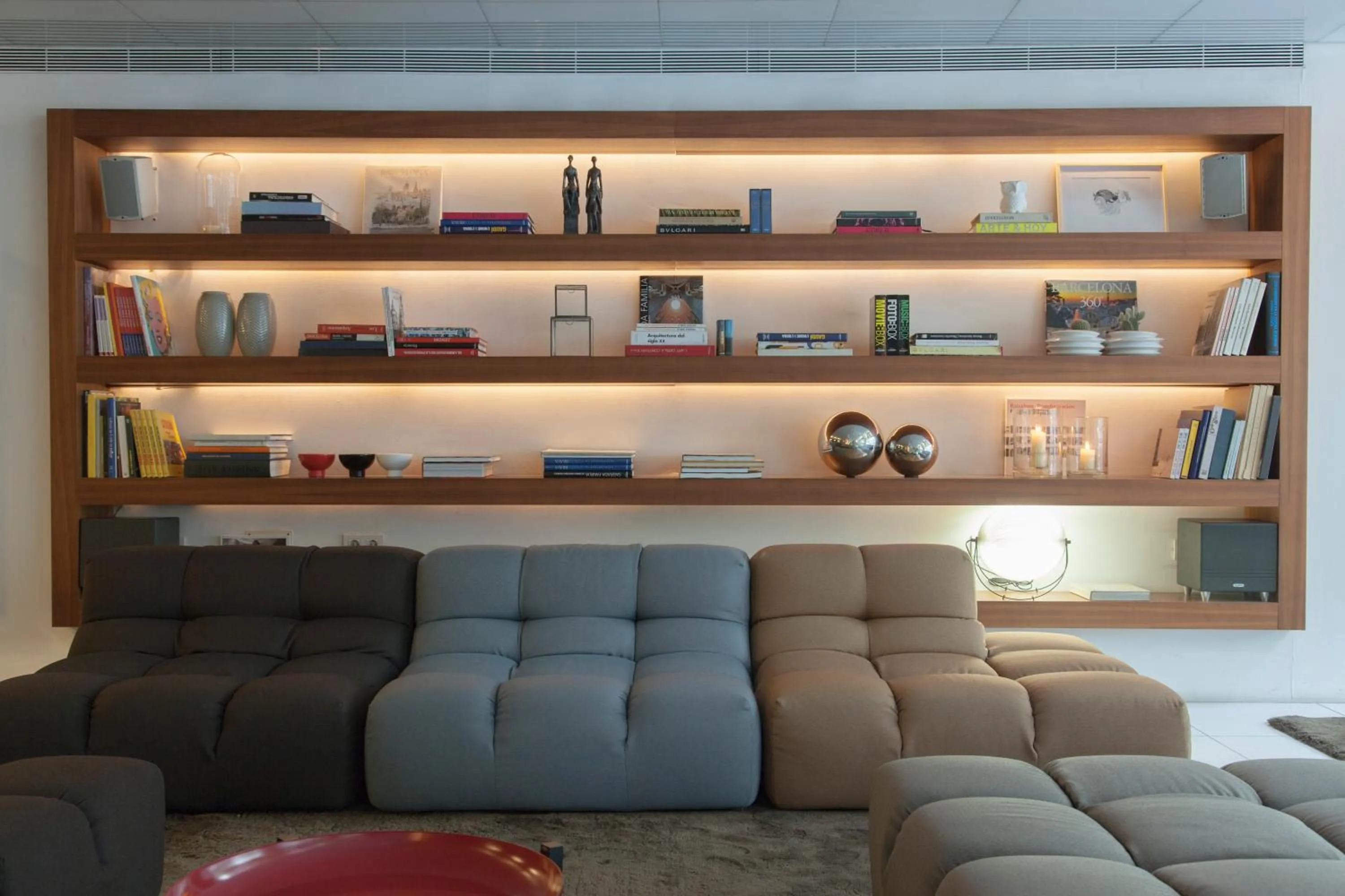 Living room in Alexandra Barcelona Hotel, Curio Collection by Hilton