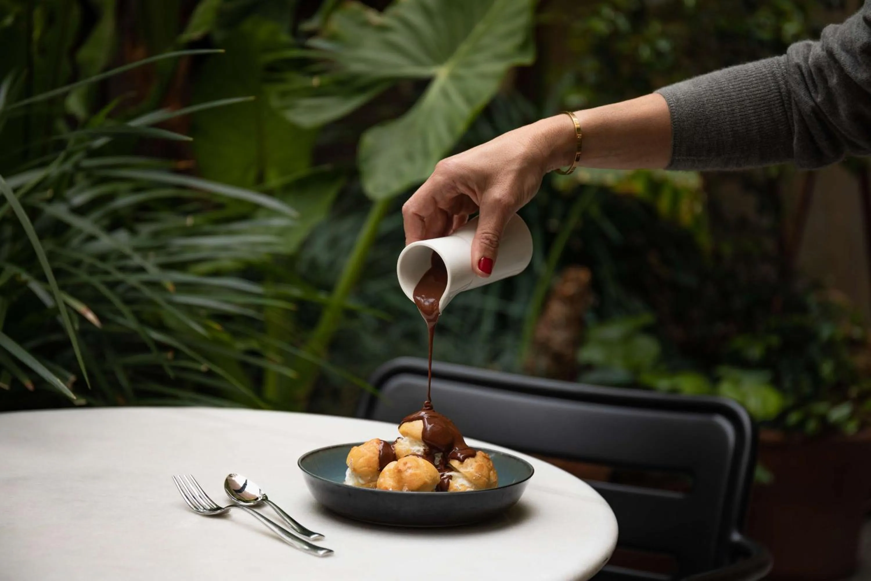 Restaurant/places to eat in Alexandra Barcelona Hotel, Curio Collection by Hilton