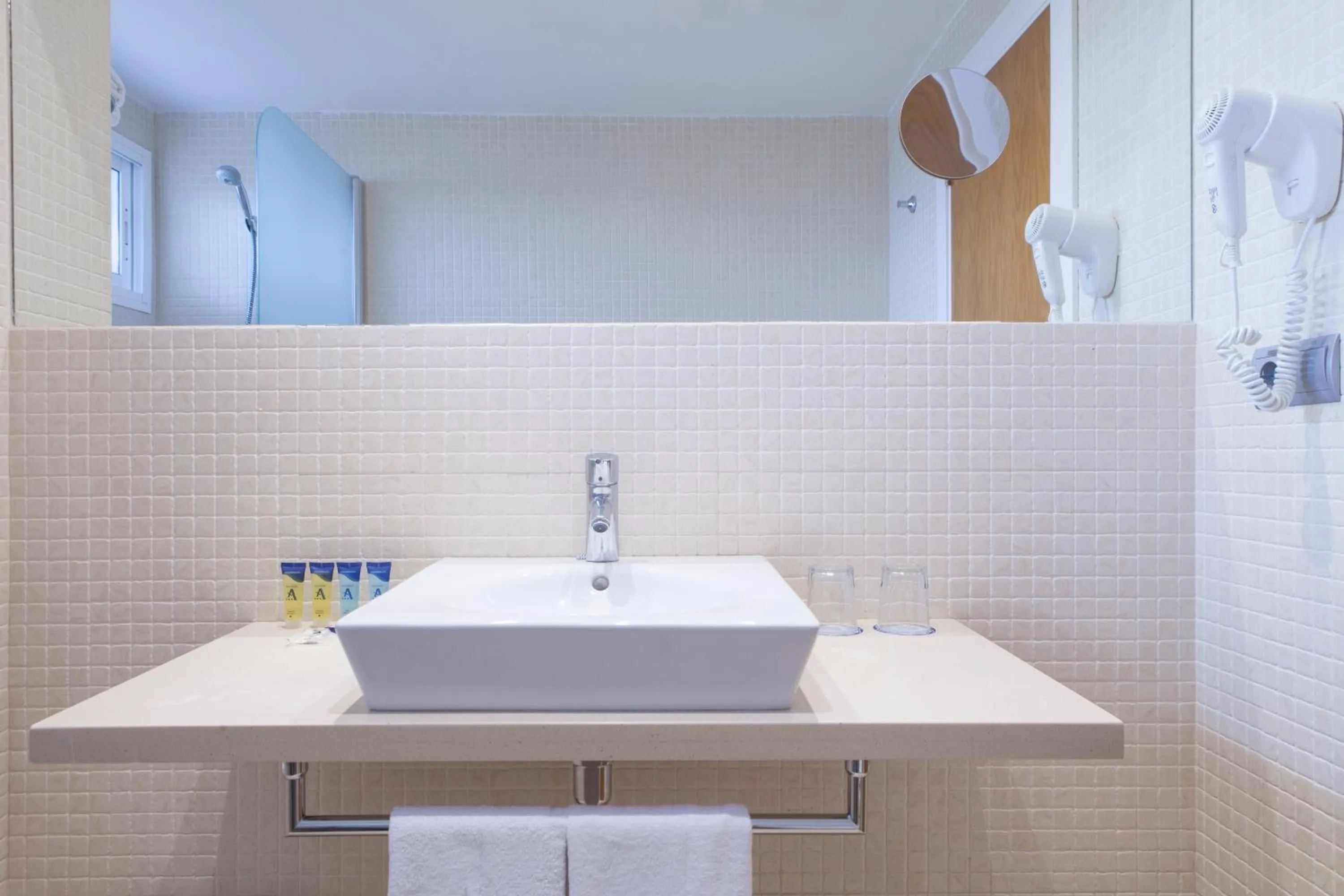 Toilet in Hotel Albahia Alicante