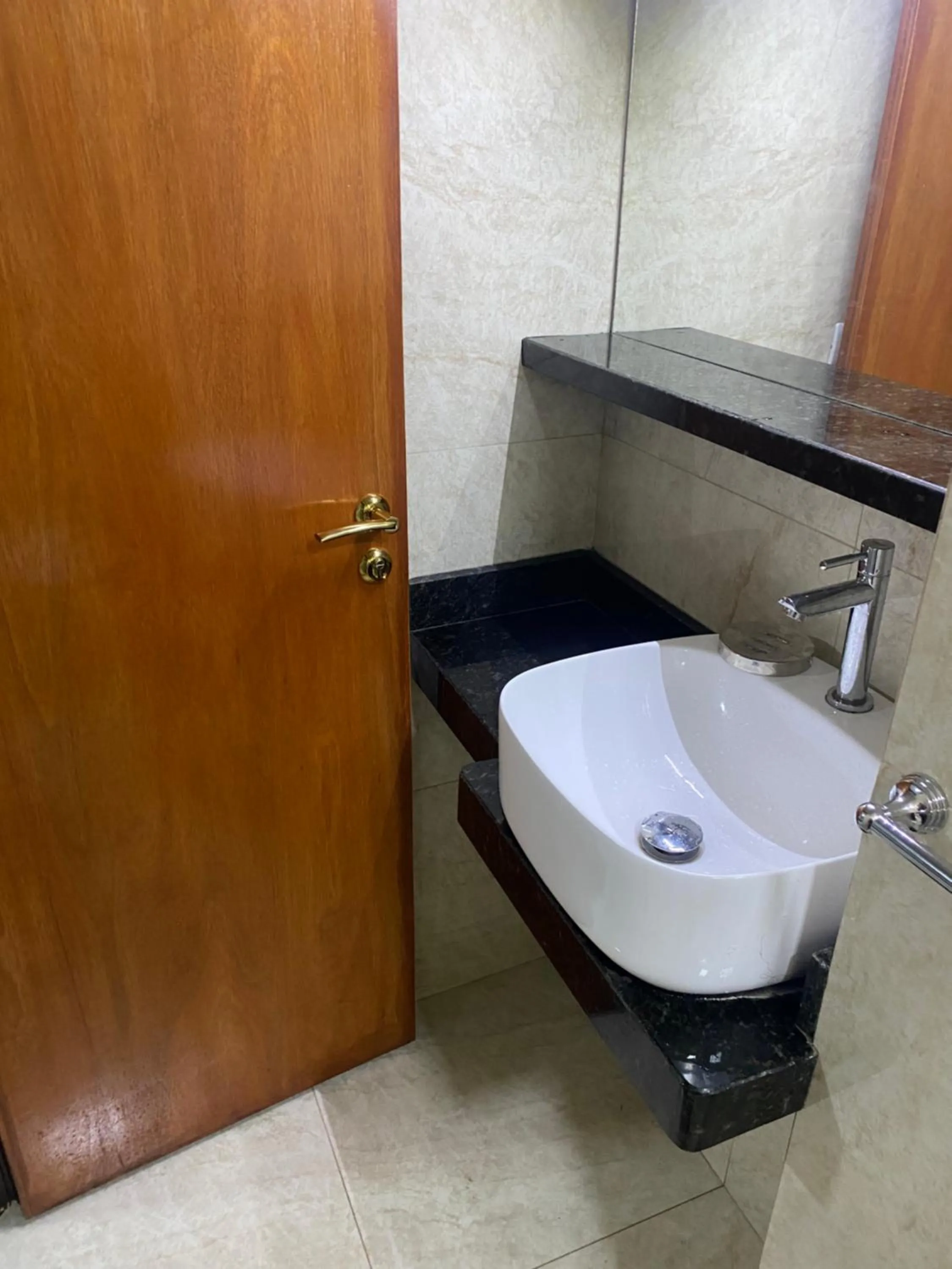 España Suites Hotel