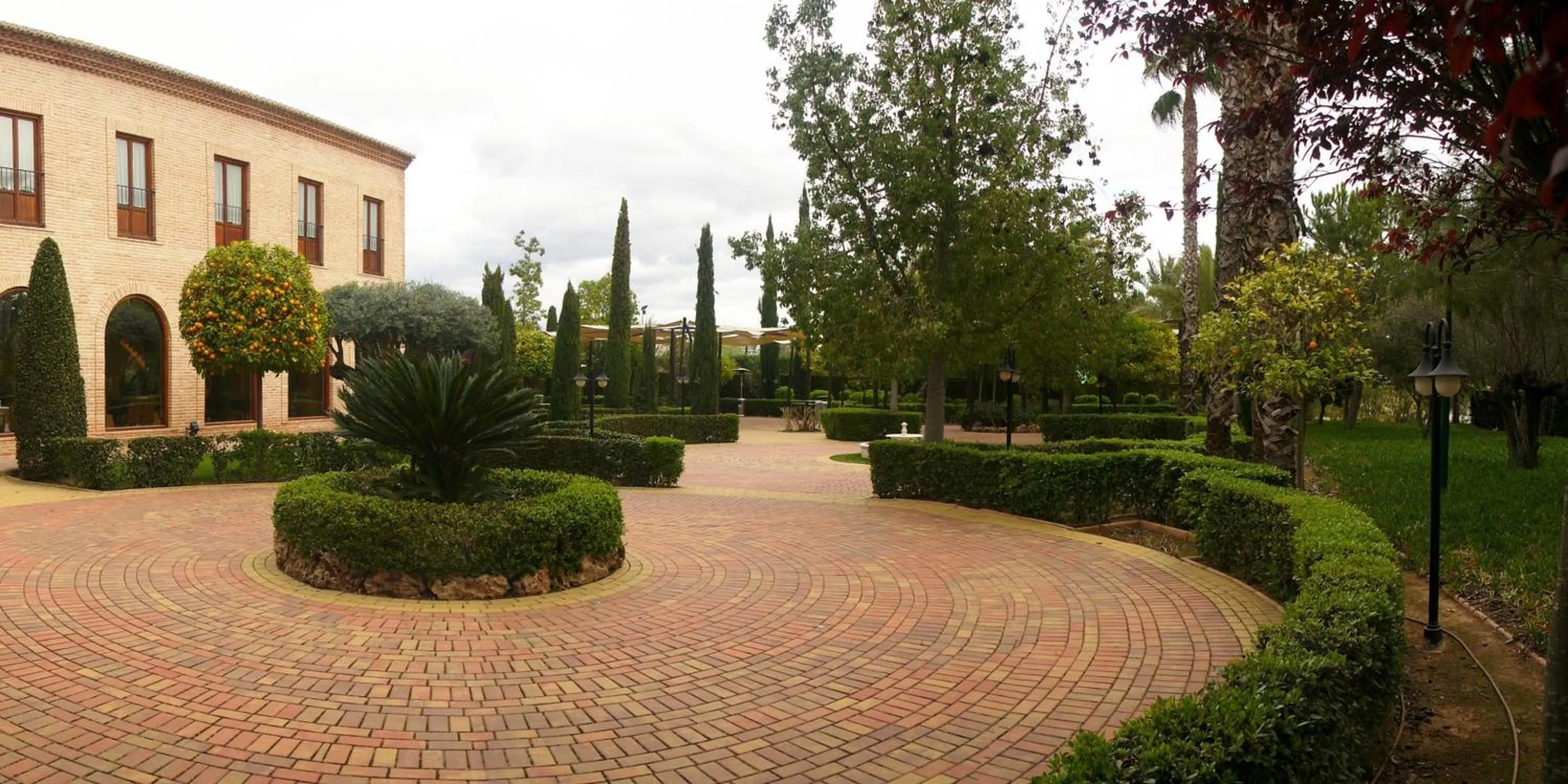 Garden in Ad Hoc Parque