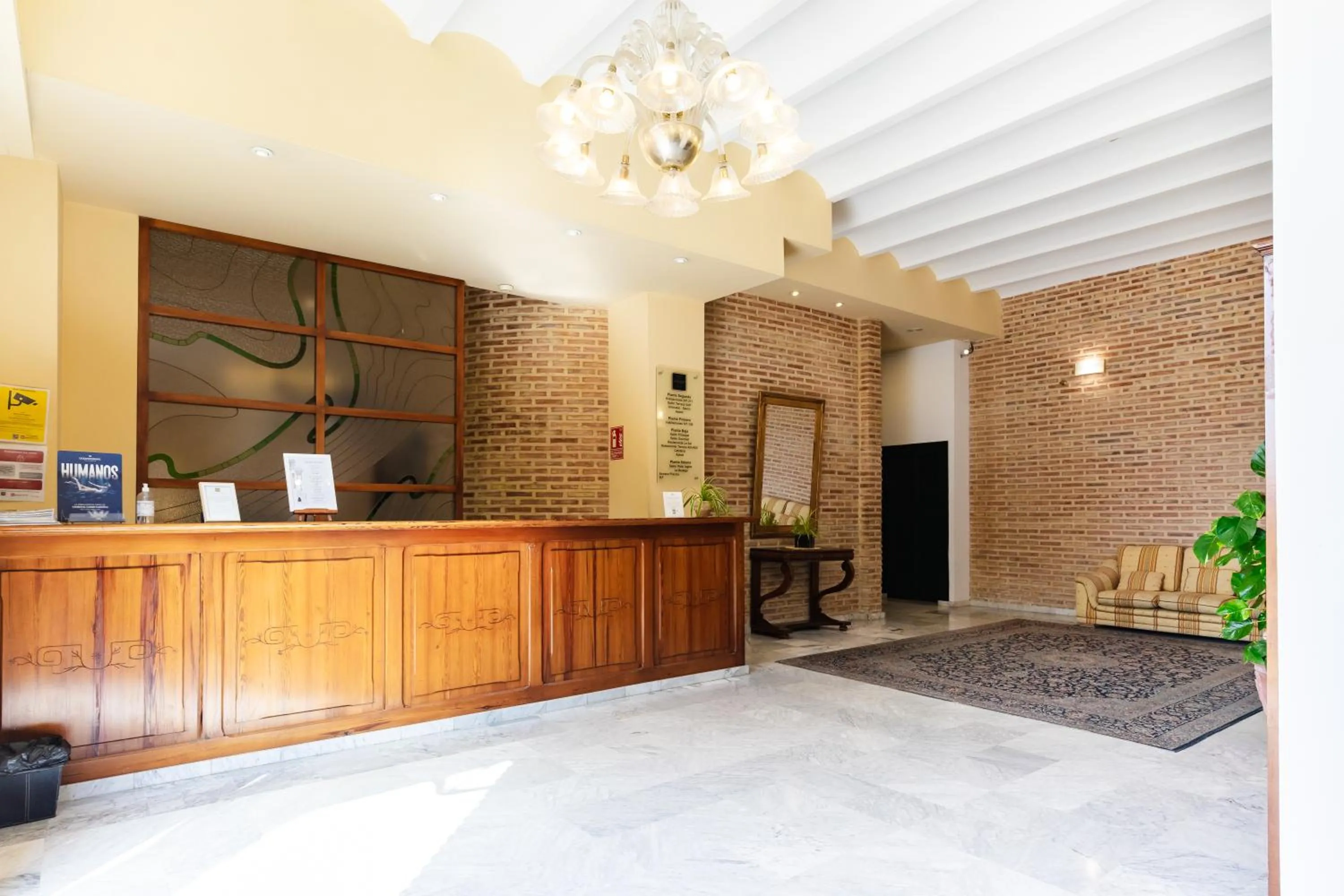 Lobby or reception in Ad Hoc Parque