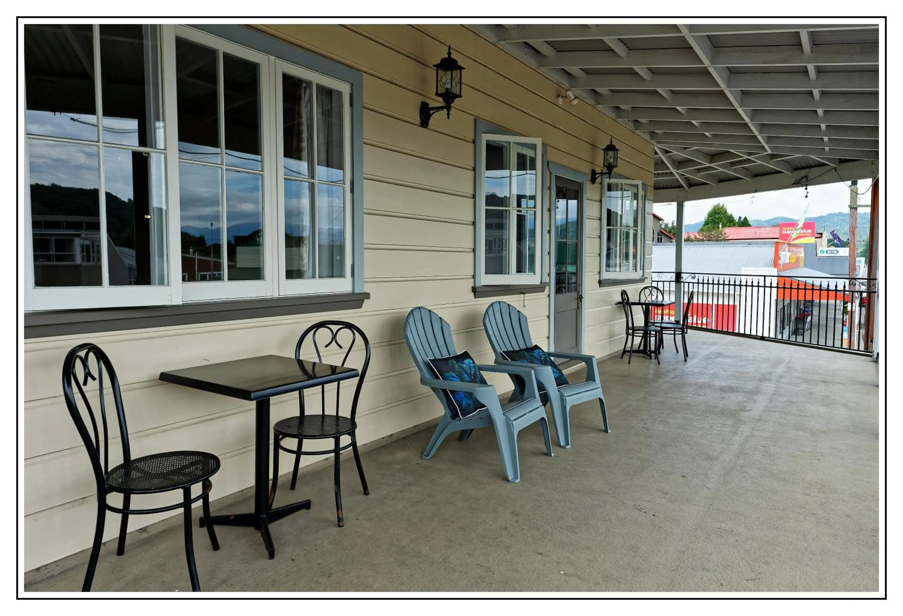 Balcony/Terrace in Lantern Court Motel