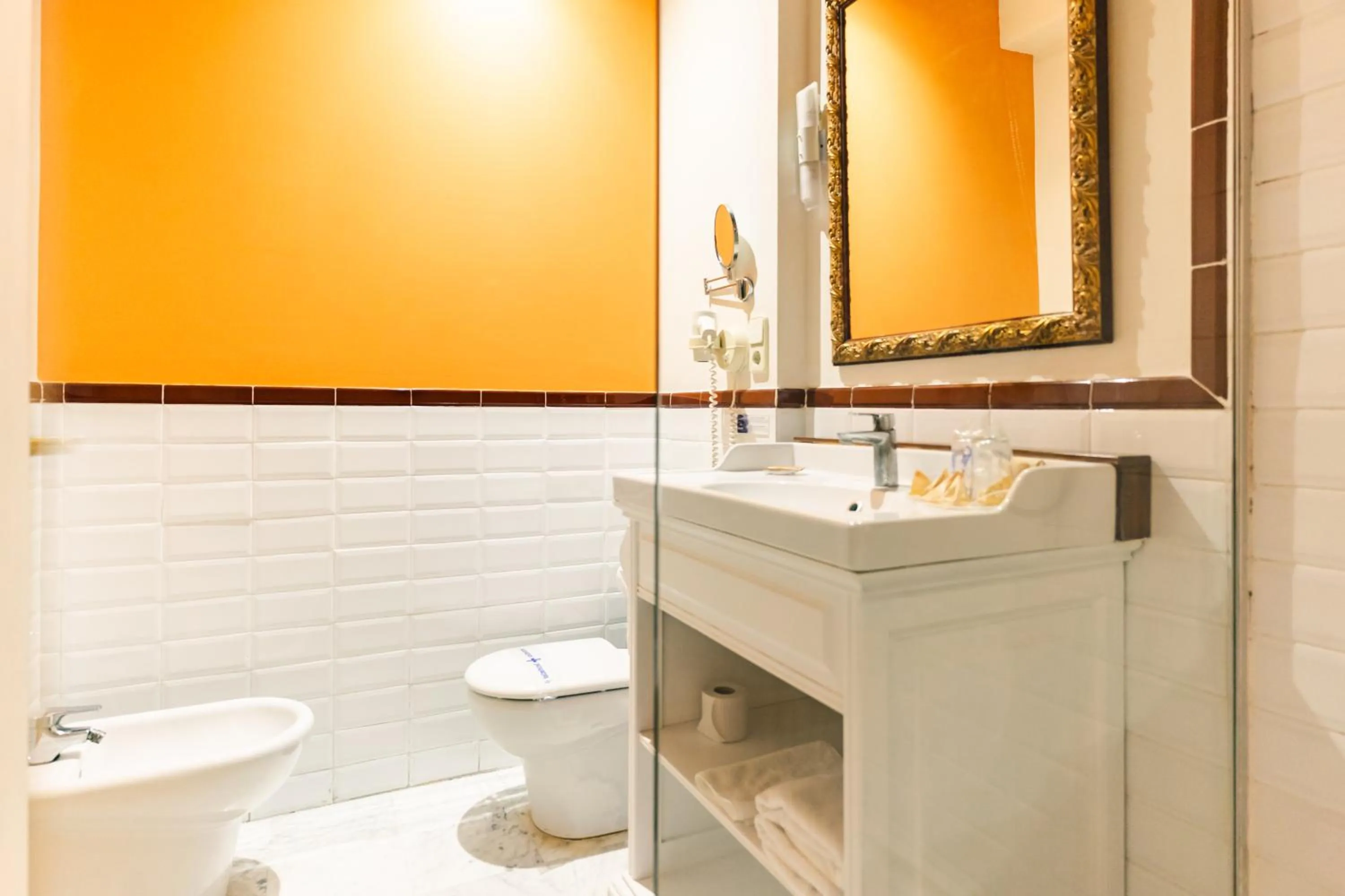 Bathroom in Ad Hoc Monumental 1881