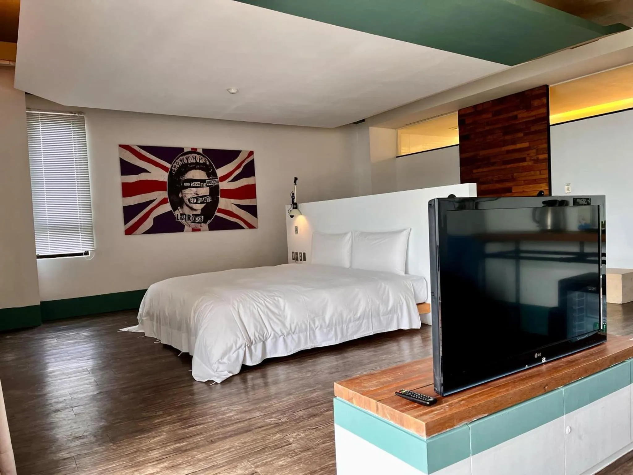 TV and multimedia, Bed in El Puerto Hotel