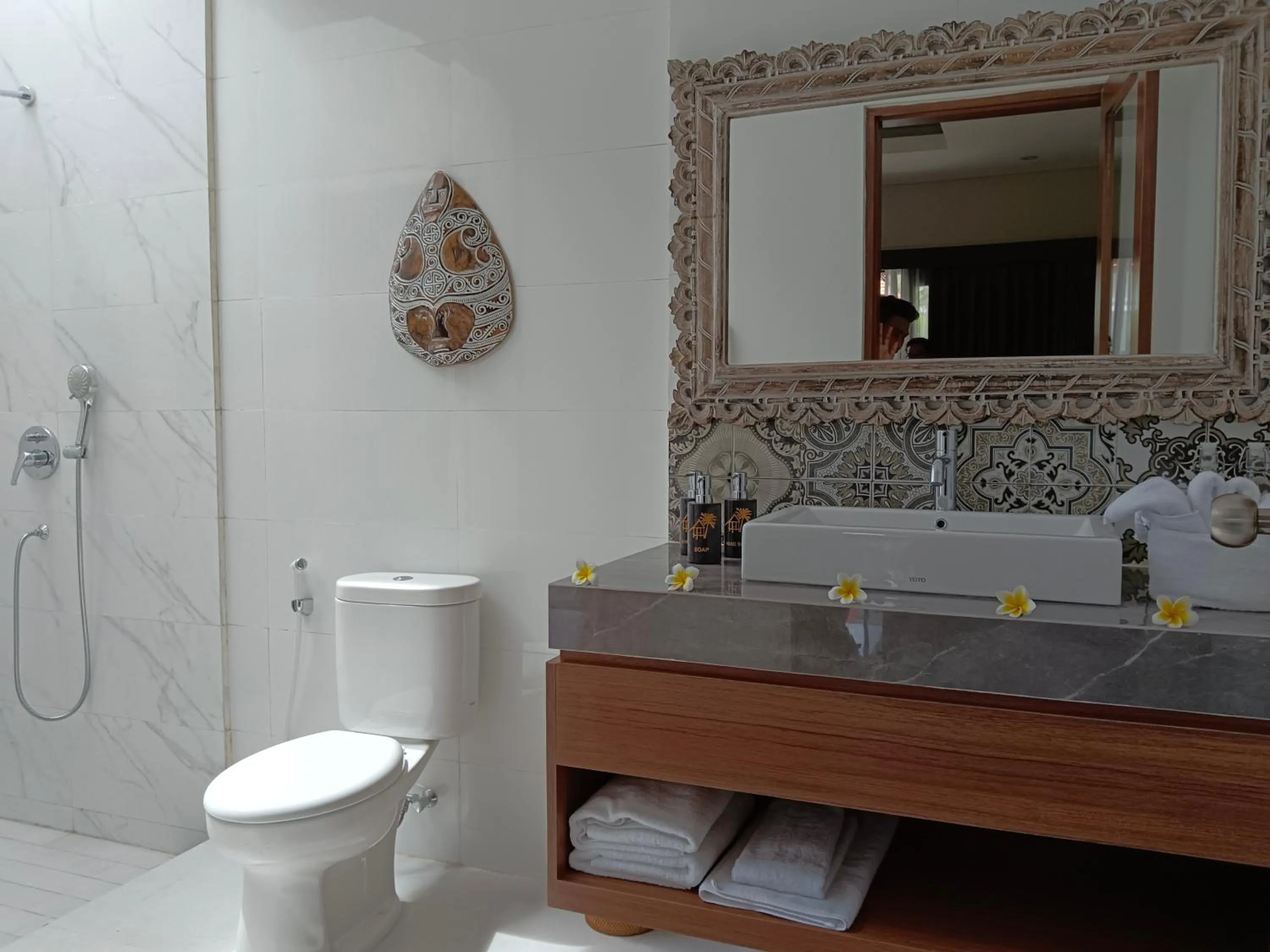 Bathroom in Kubu Garden Suites & Villas Nusa Dua