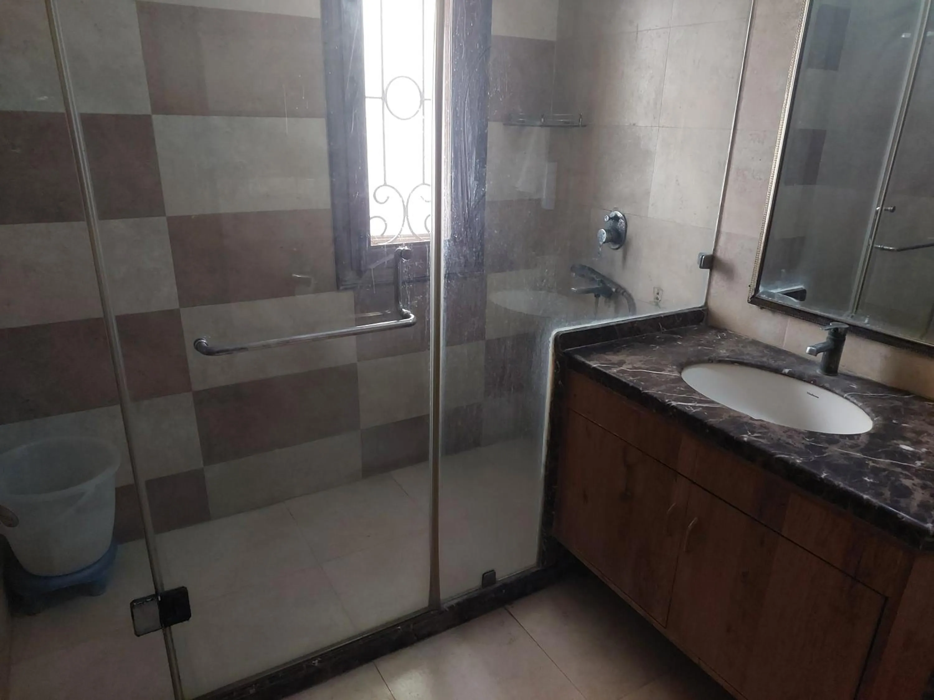 Bathroom in Hotel Ashray Noida