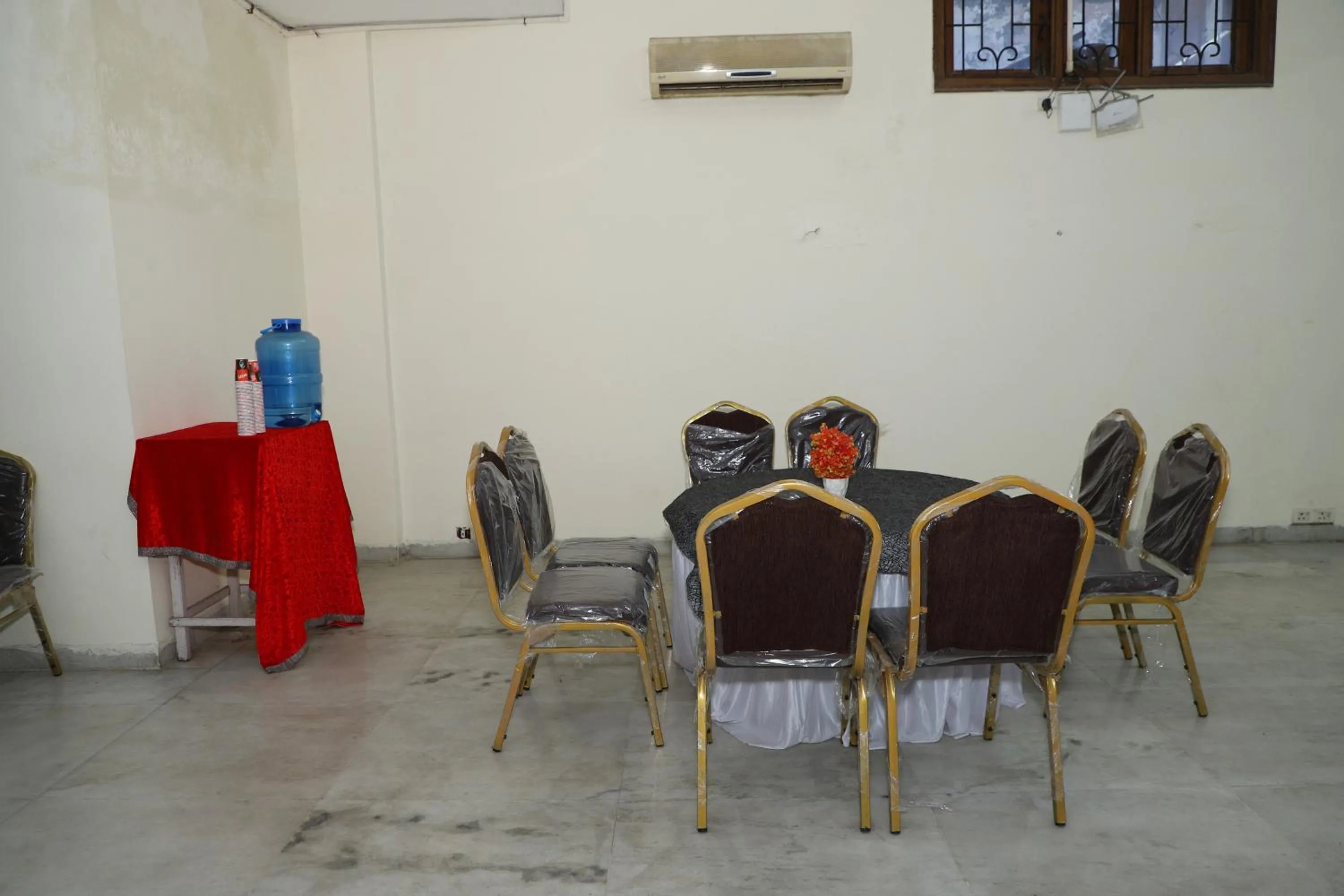 Banquet/Function facilities in Hotel Ashray Noida