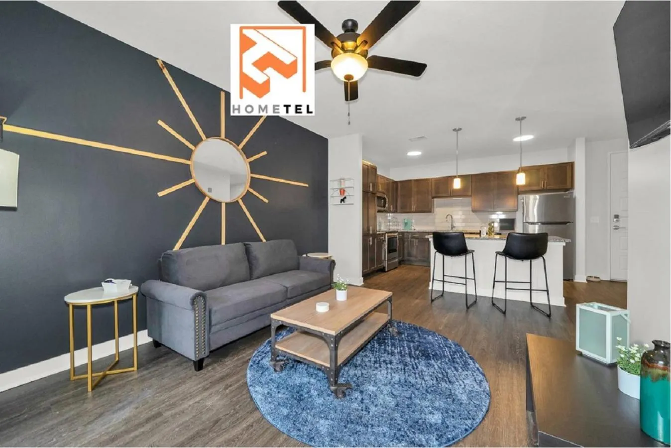 Kitchen or kitchenette in Contemporary 1 BDRM Apt with Pool Parking Gym