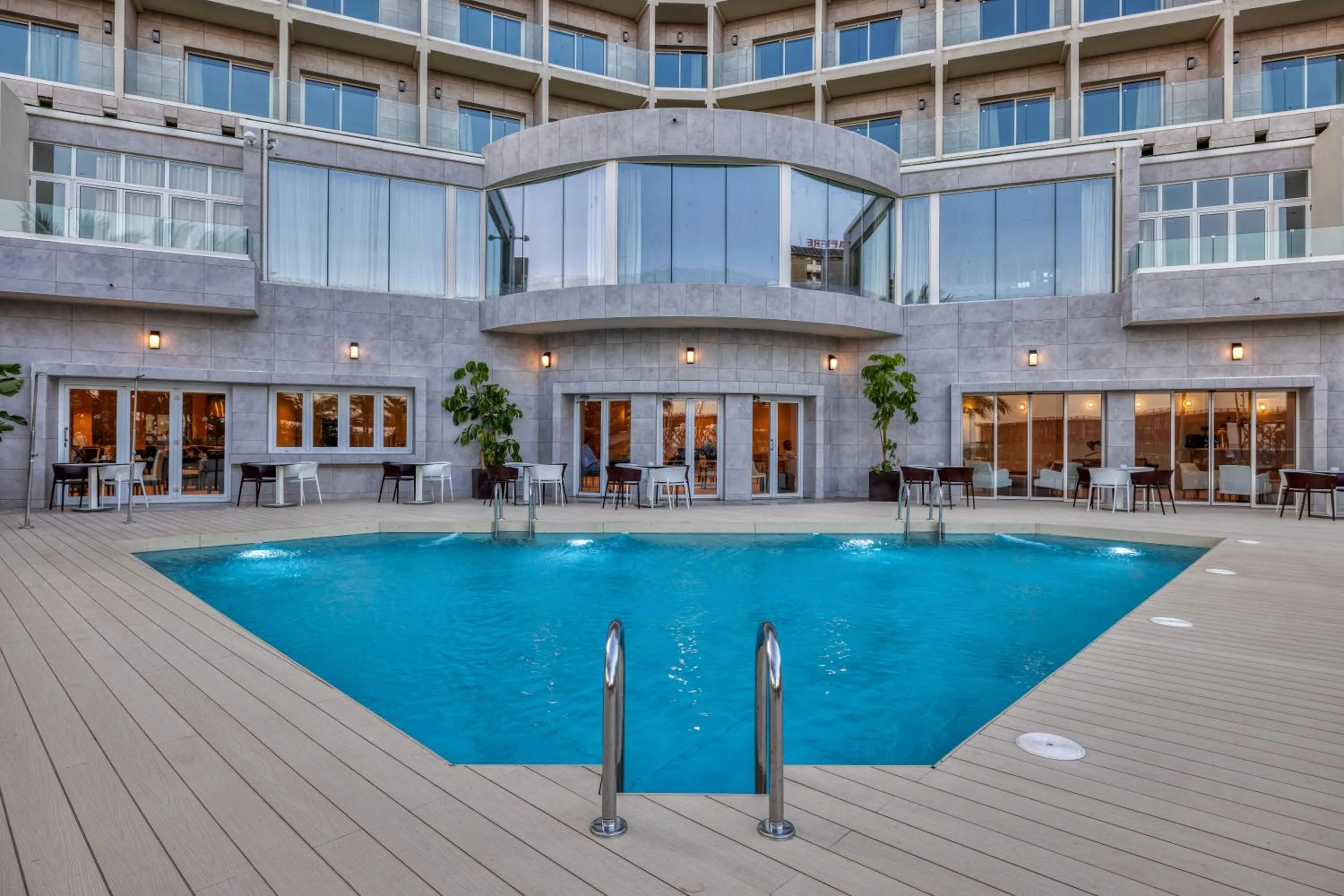 Swimming pool in Ohtels Gran Hotel Almeria