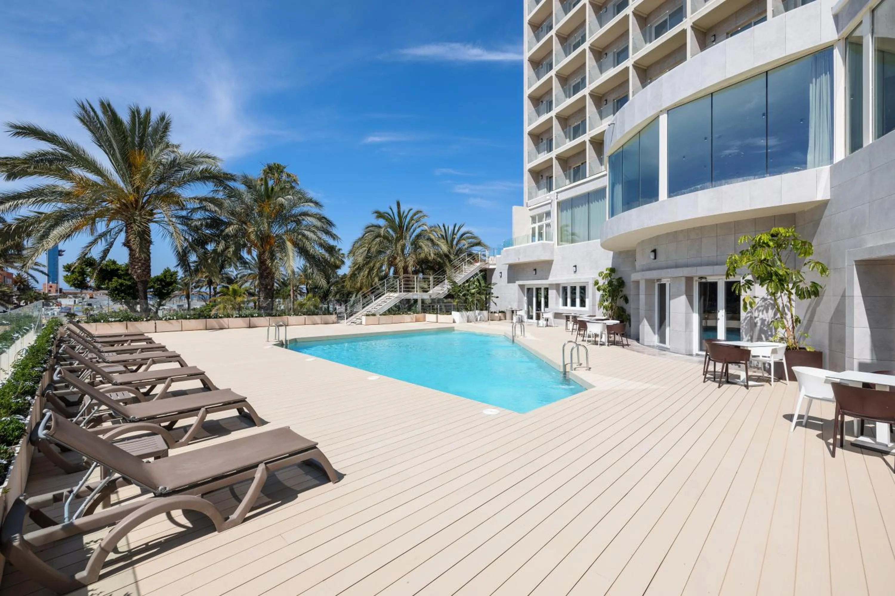 Swimming pool in Ohtels Gran Hotel Almeria