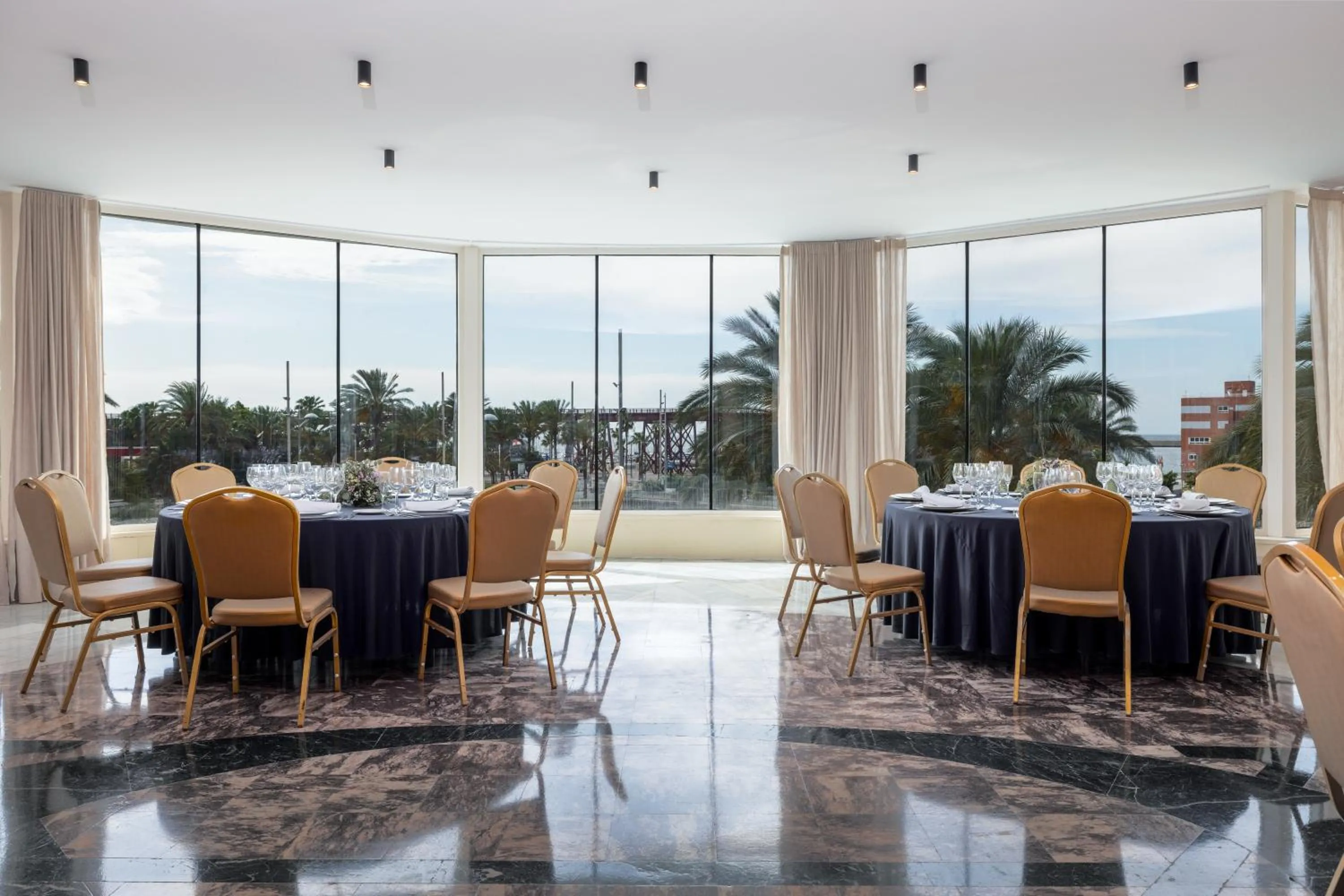 Banquet/Function facilities in Ohtels Gran Hotel Almeria