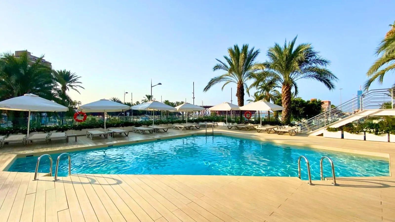 Swimming pool in Ohtels Gran Hotel Almeria