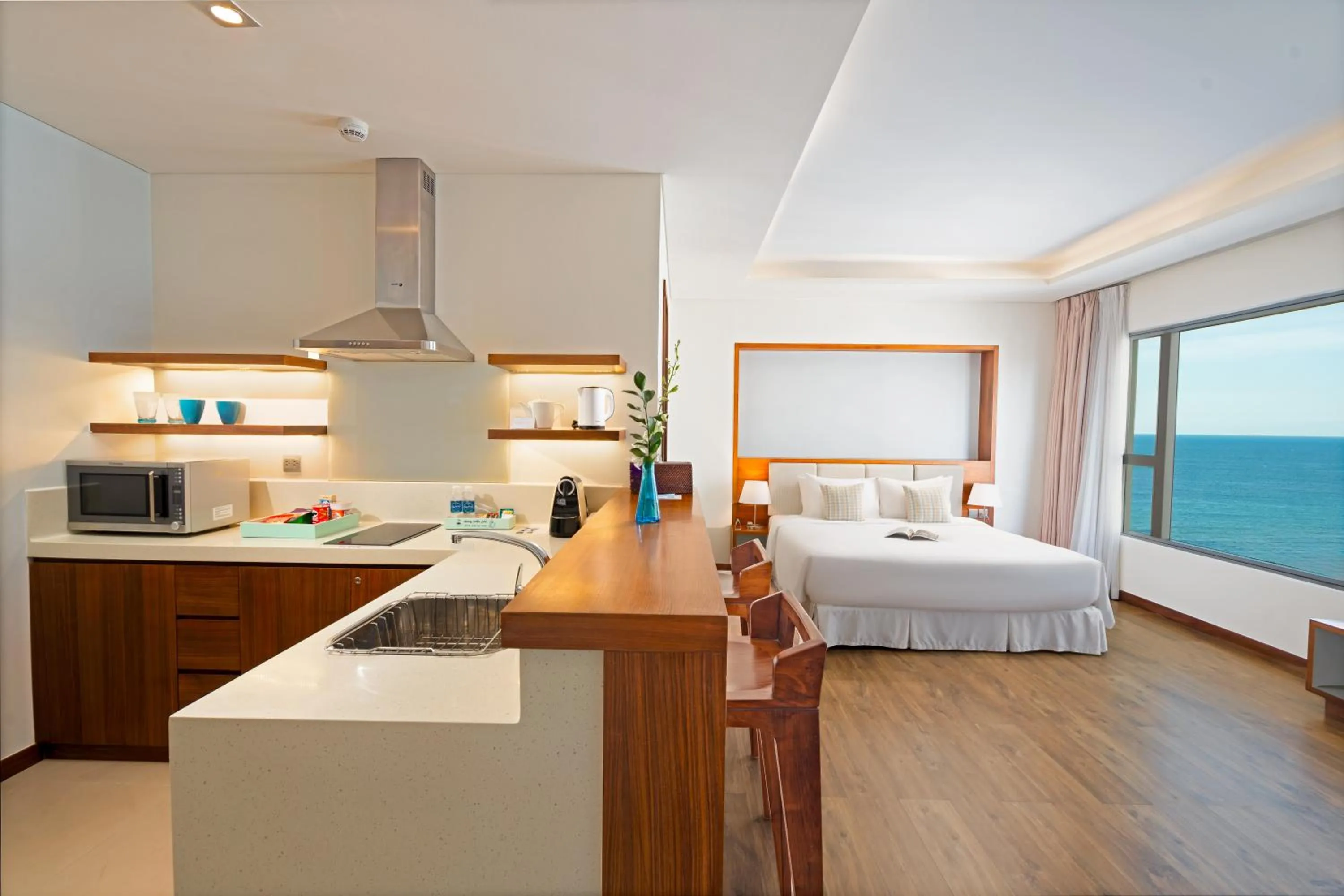 Bedroom, Bed in A La Carte Da Nang Beach