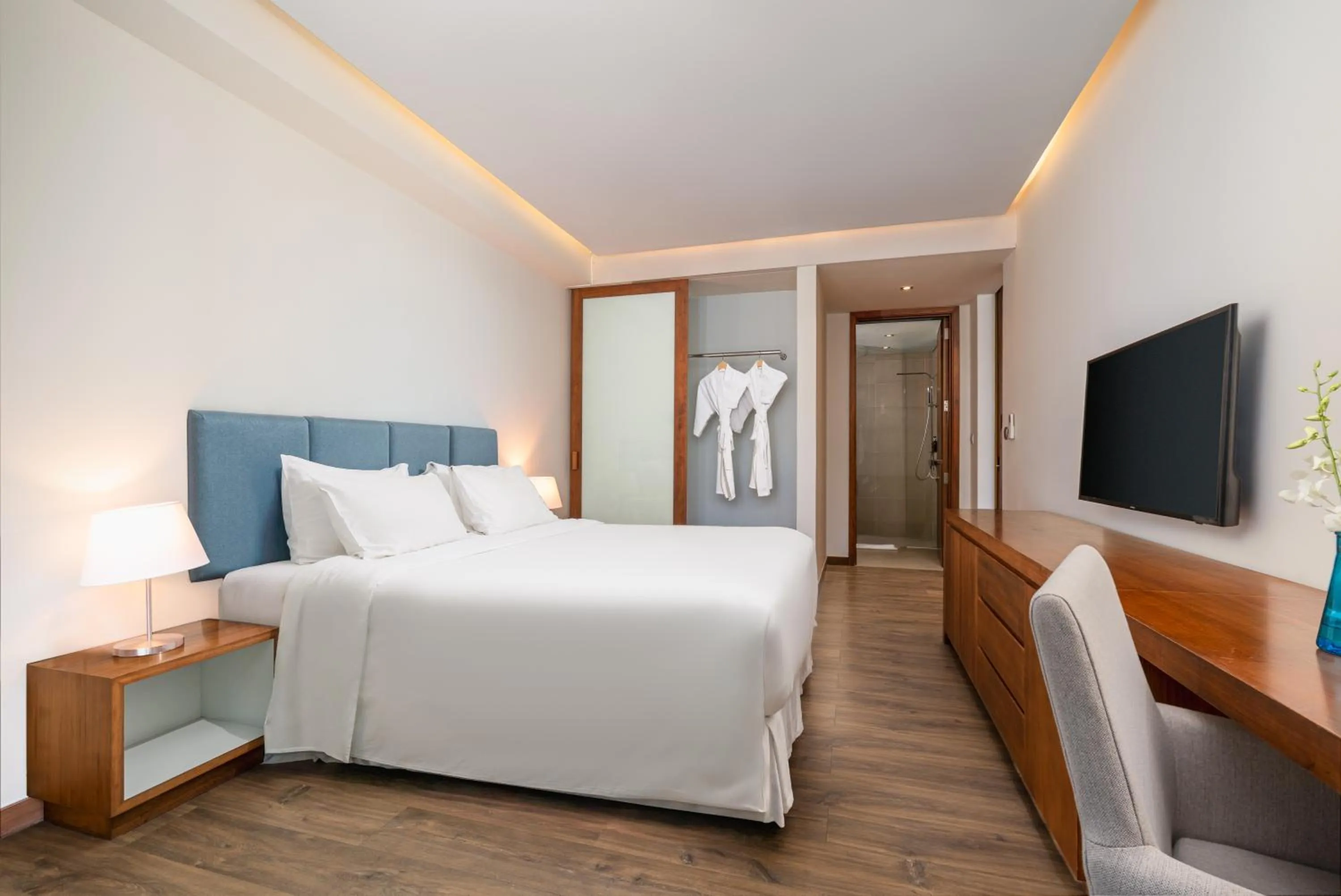 Bedroom, Bed in A La Carte Da Nang Beach