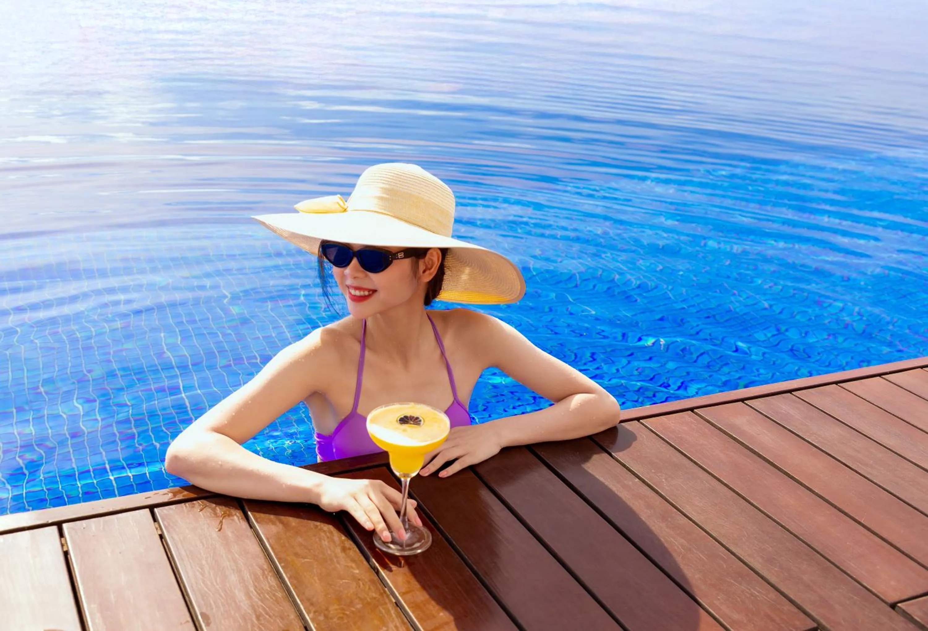 Swimming pool in A La Carte Da Nang Beach