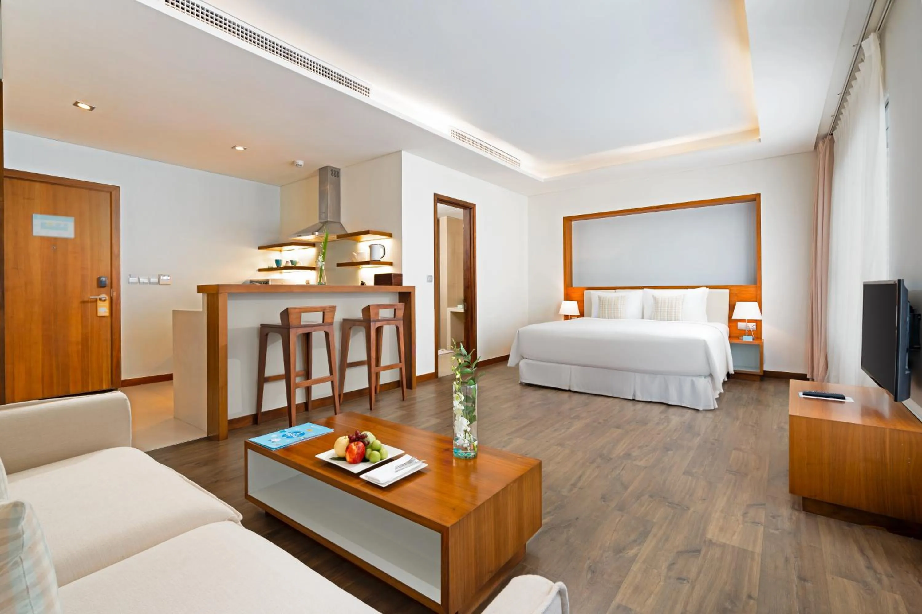 Special Offer - Studio King with City View in A La Carte Da Nang Beach