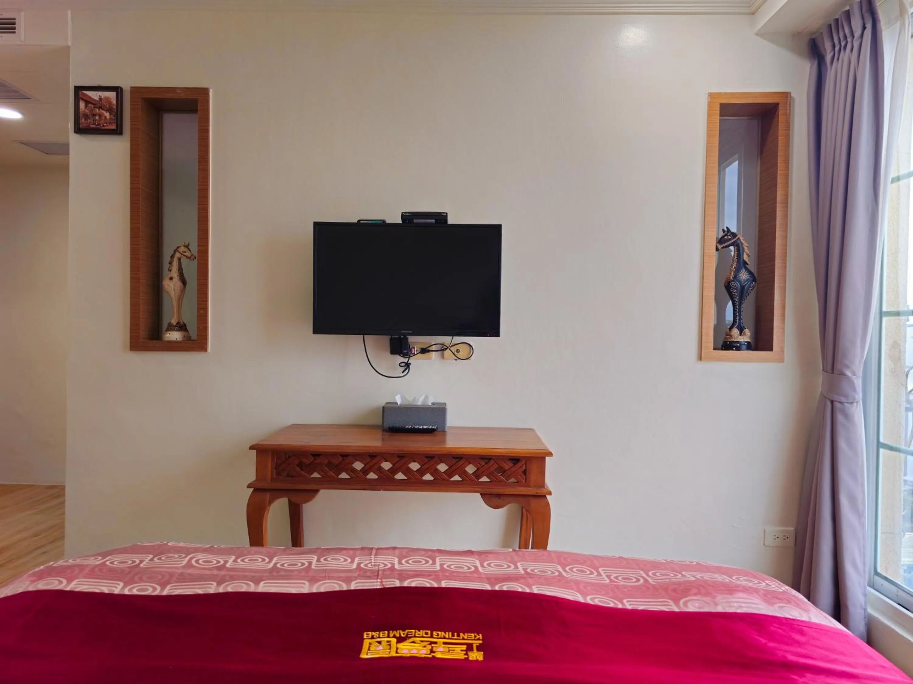 Photo of the whole room, Bed in Kenting Garden Homestay