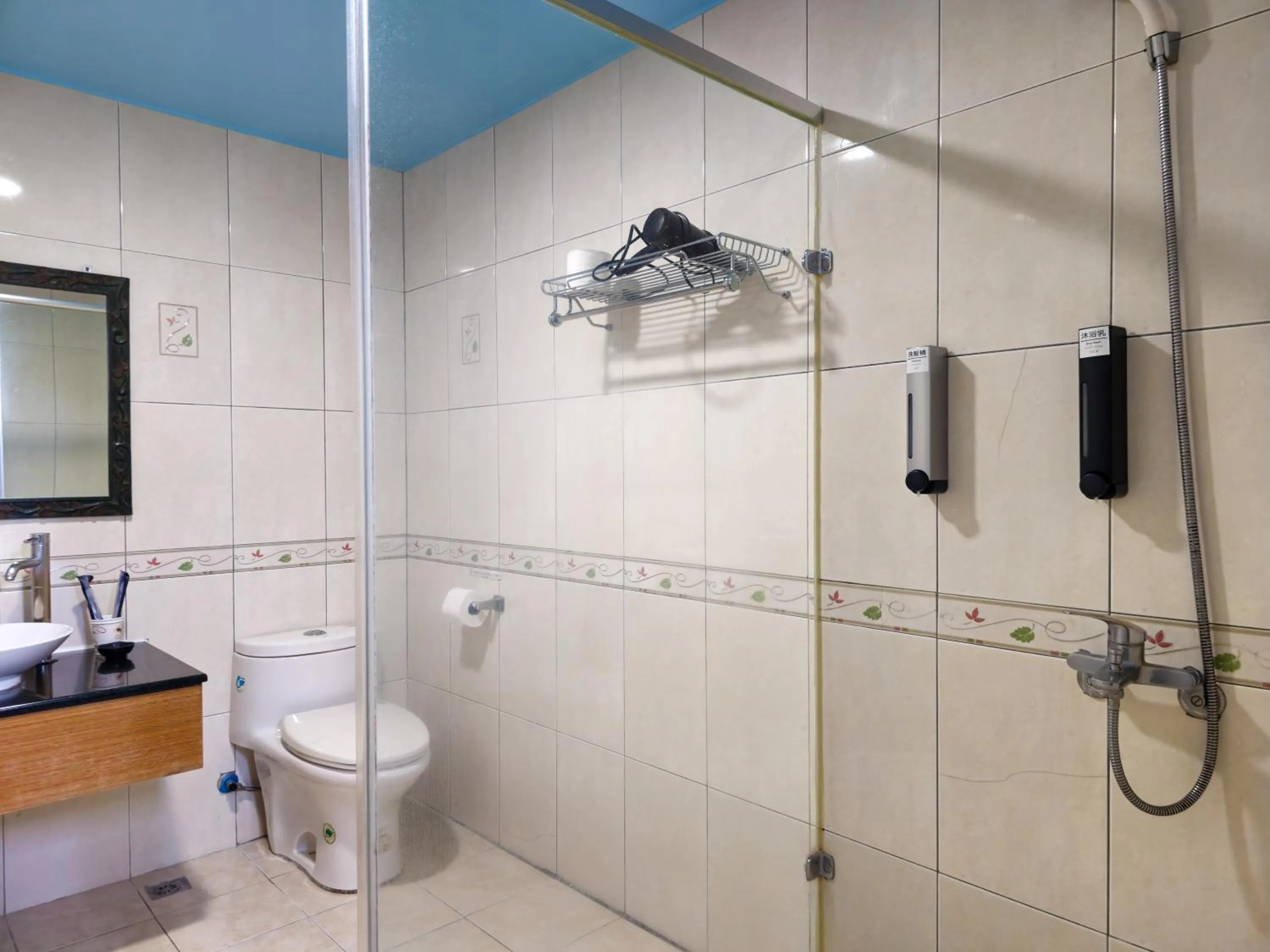 Shower in Kenting Garden Homestay