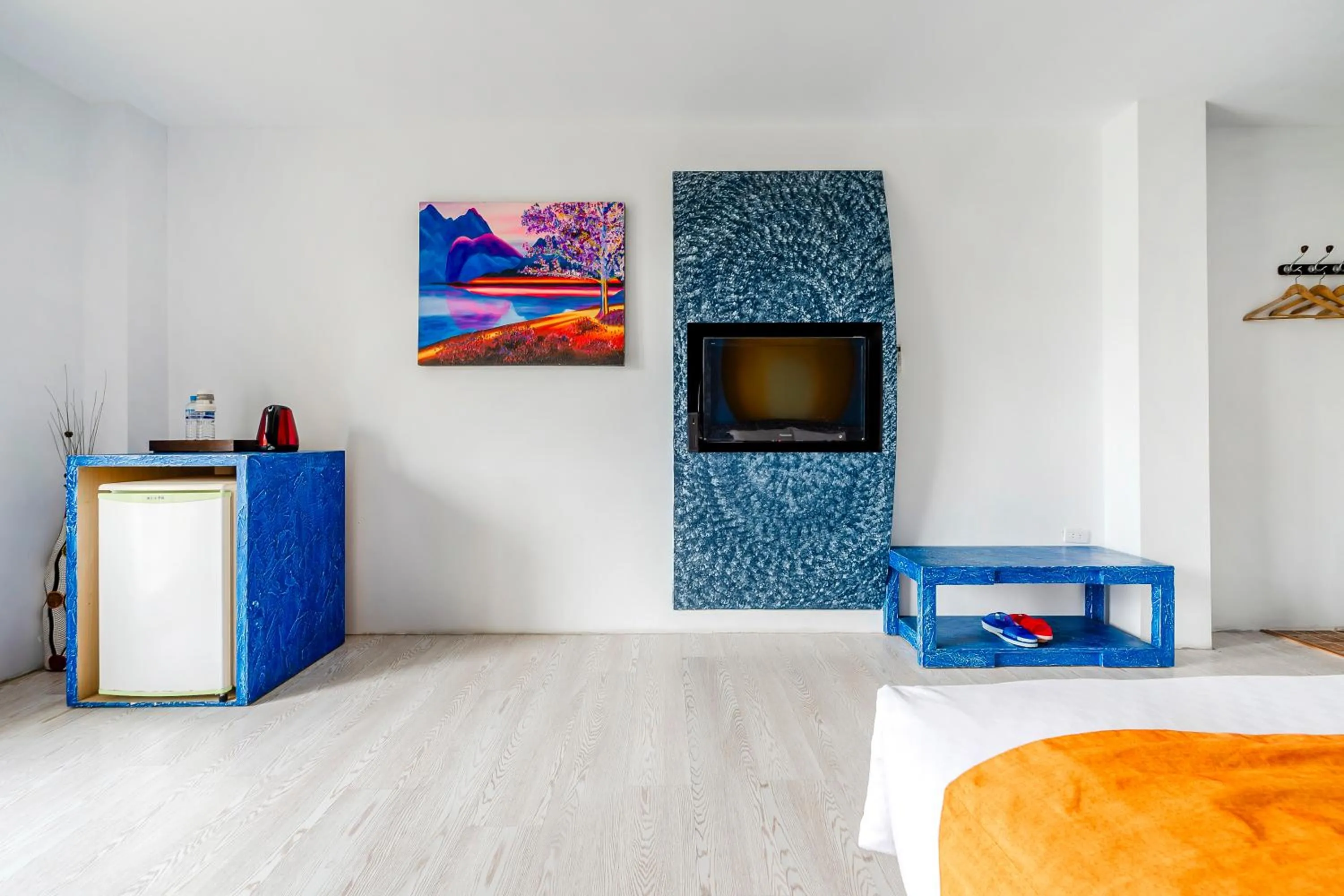 Photo of the whole room, Bed in Wei Yuan Hotel