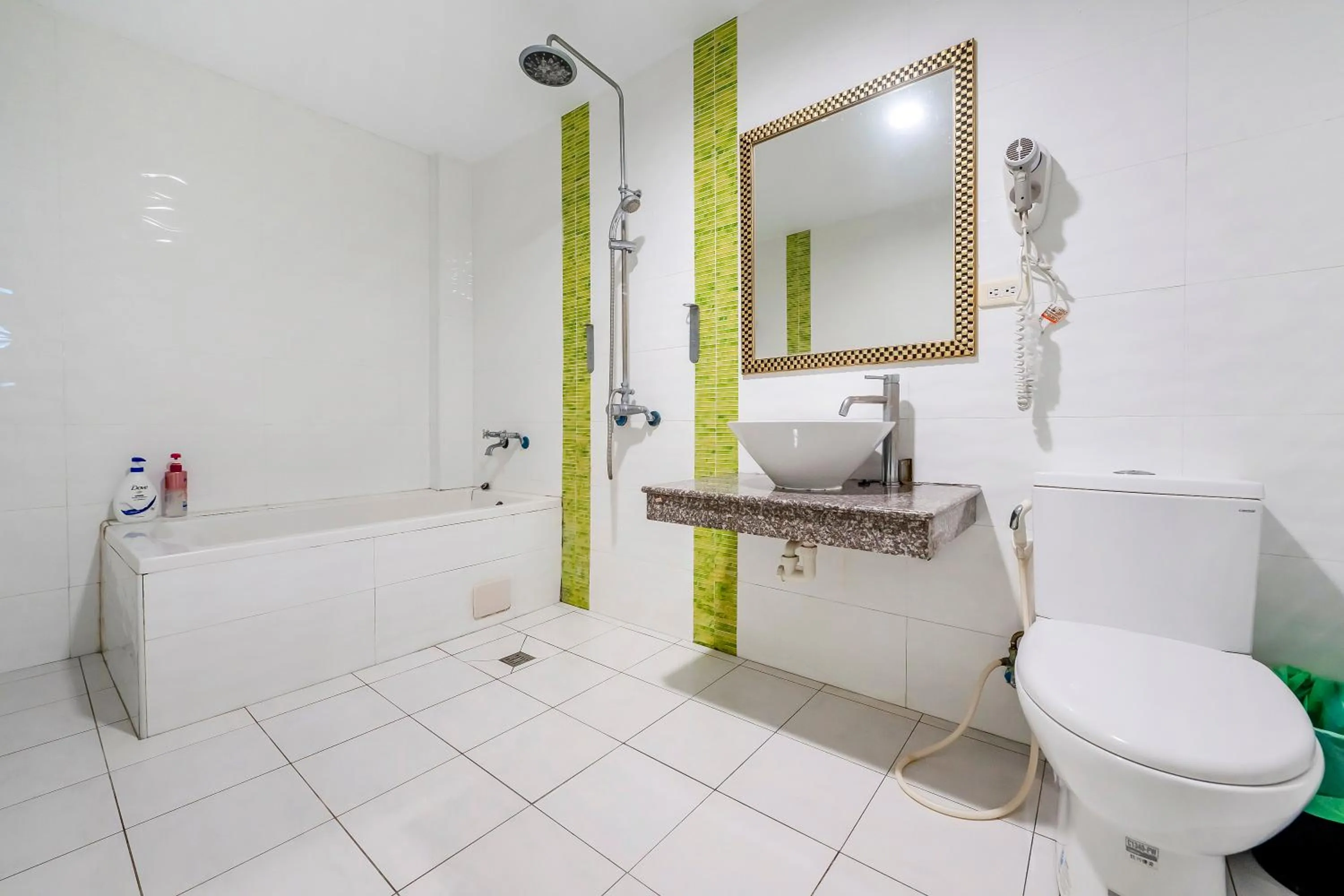 Bathroom in Wei Yuan Hotel