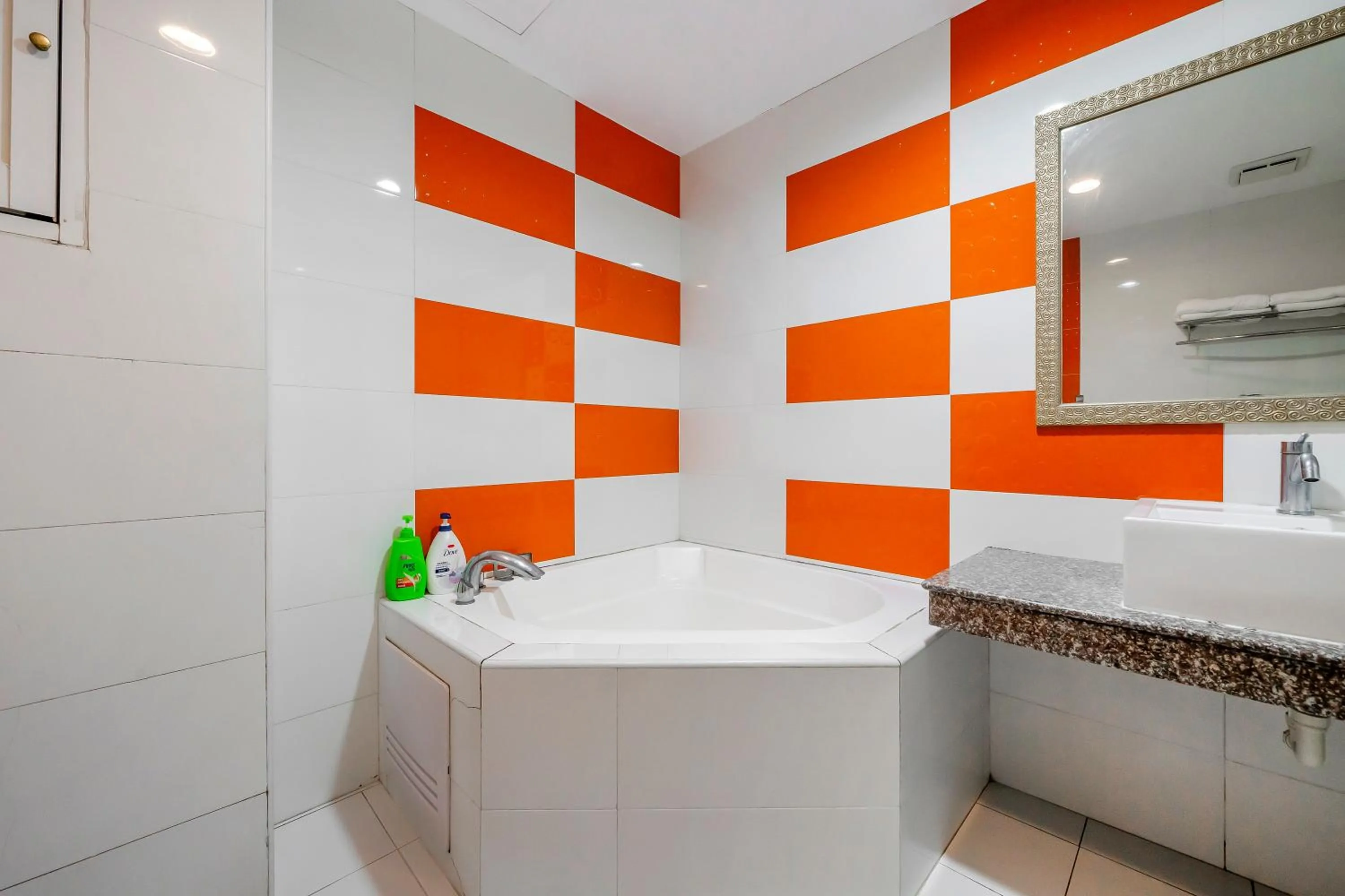 Bathroom in Wei Yuan Hotel