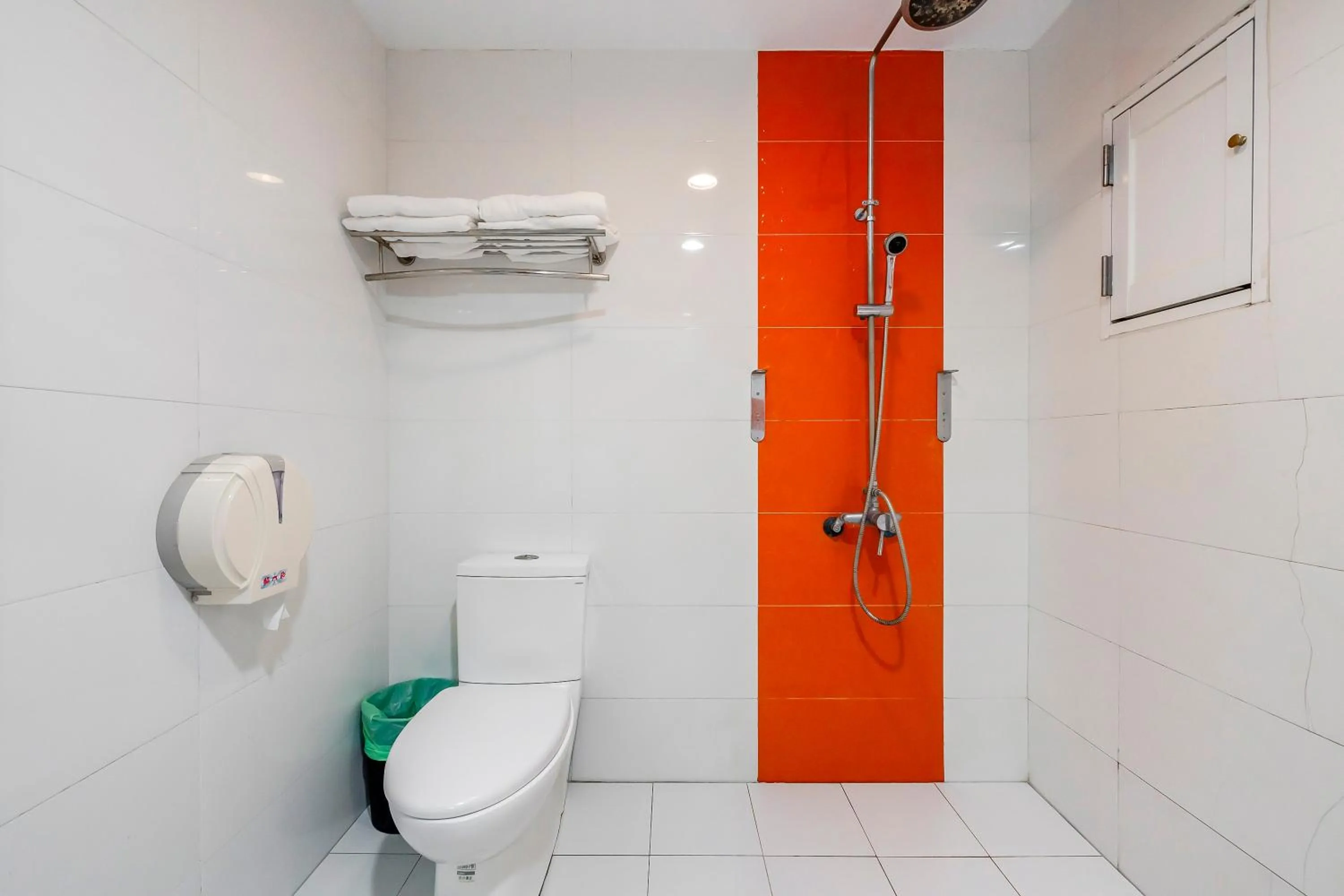 Bathroom in Wei Yuan Hotel