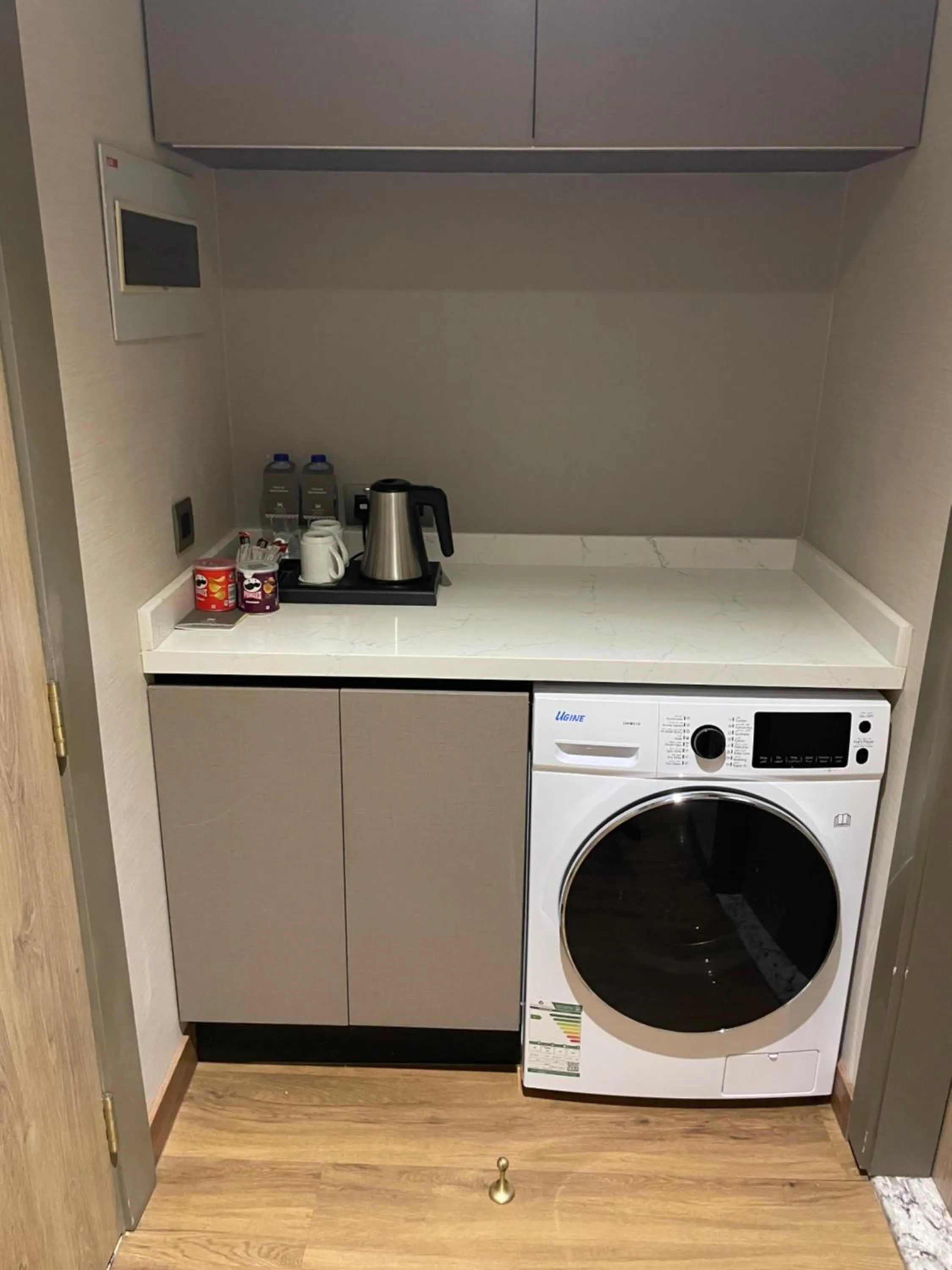 Coffee/tea facilities in BN Residence