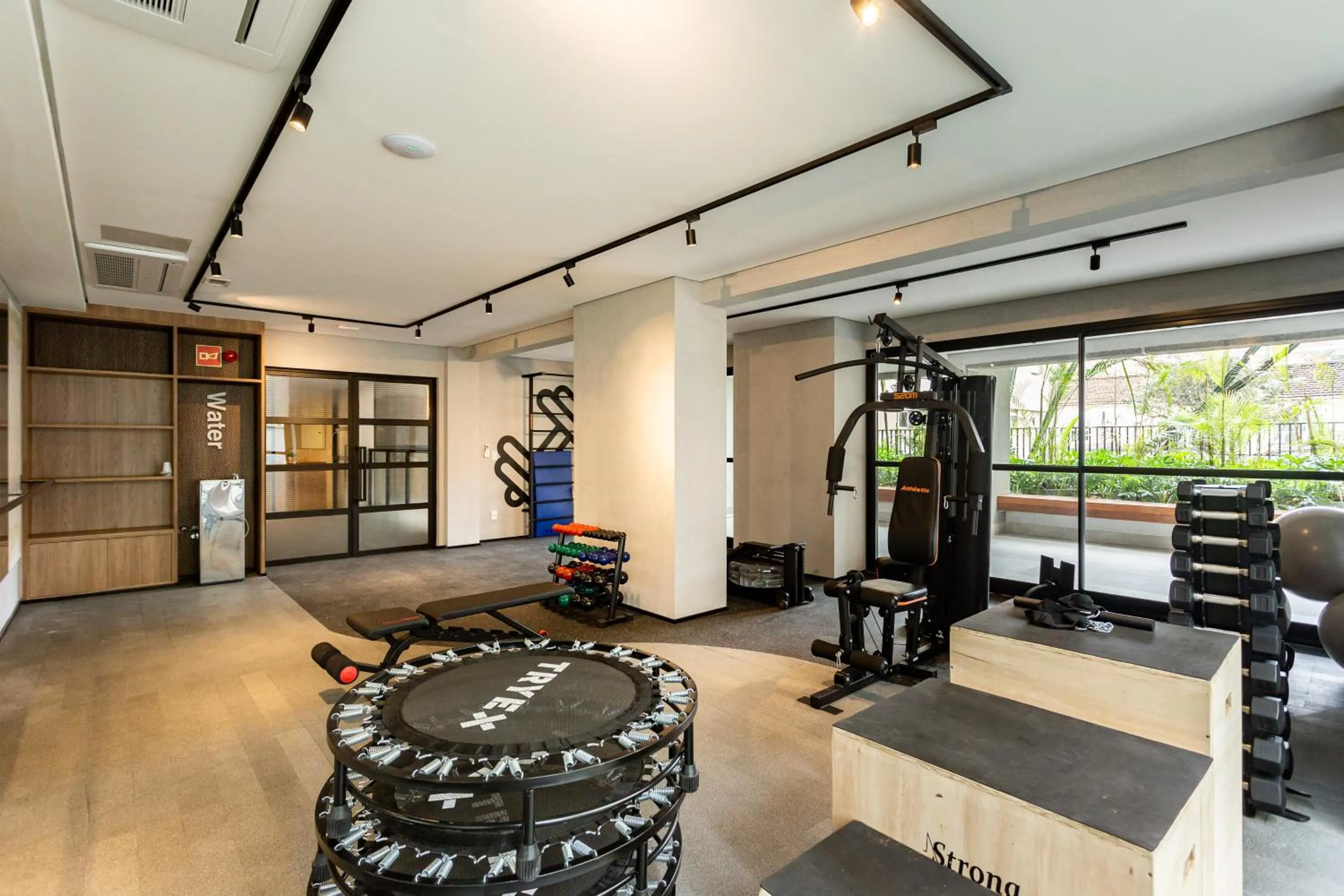 Day in Charlie Sabiá Moema Essential