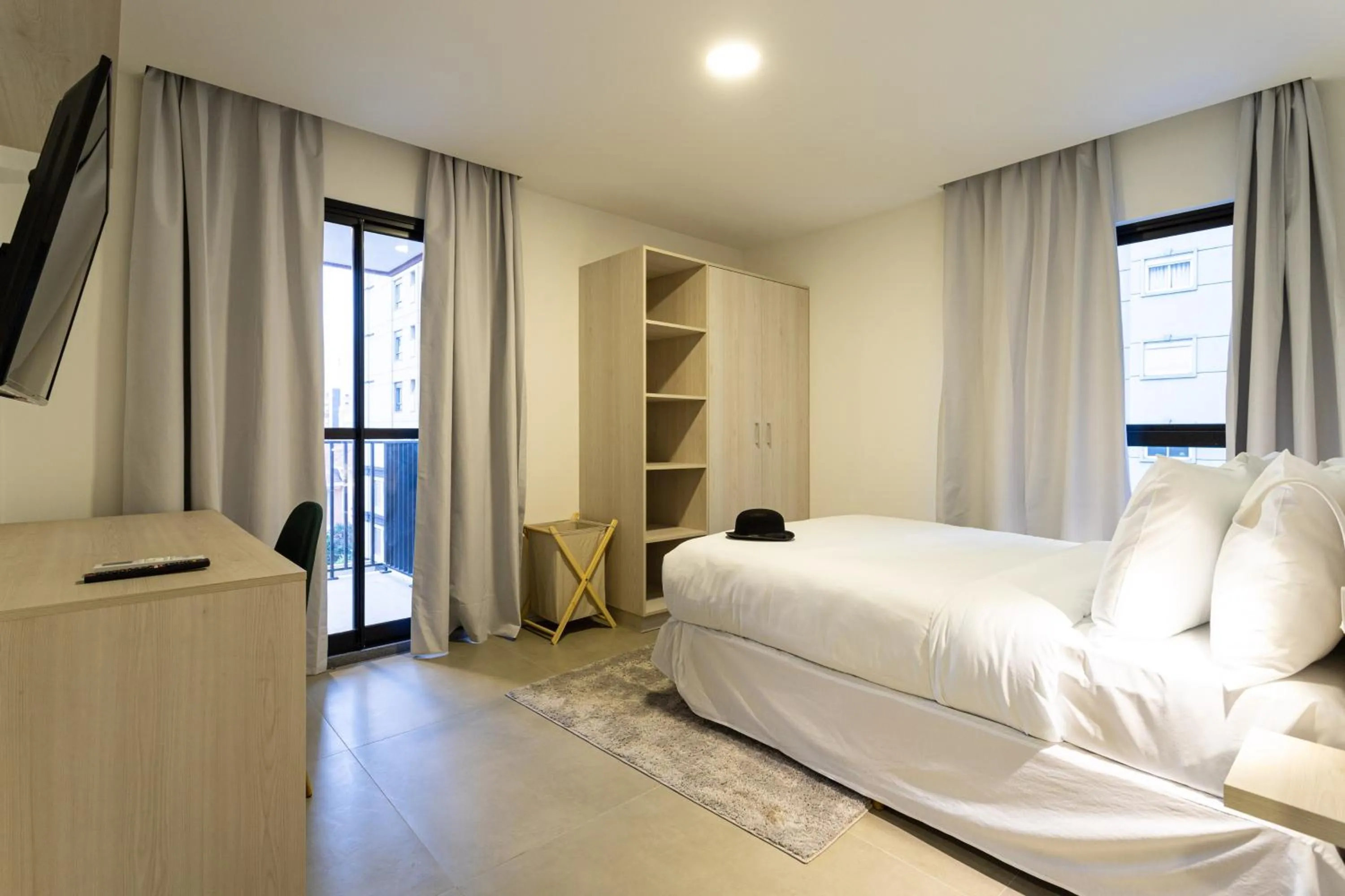 Bed in Charlie Sabiá Moema Essential