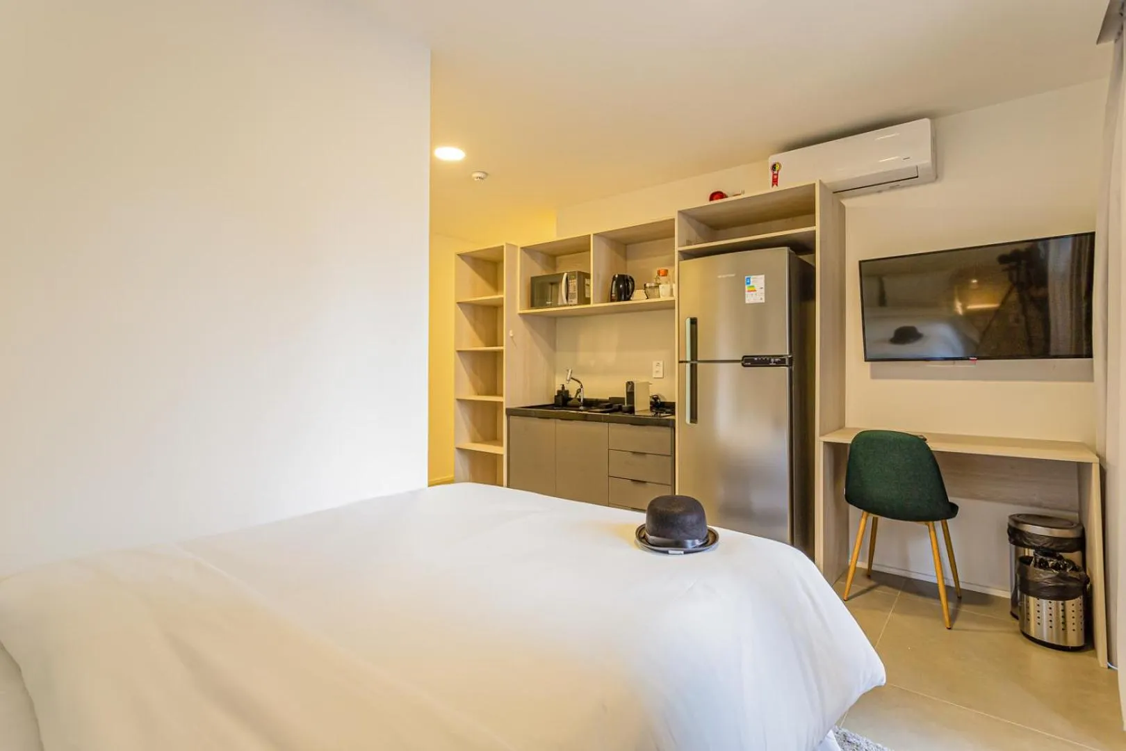 Bed in Charlie Sabiá Moema Essential